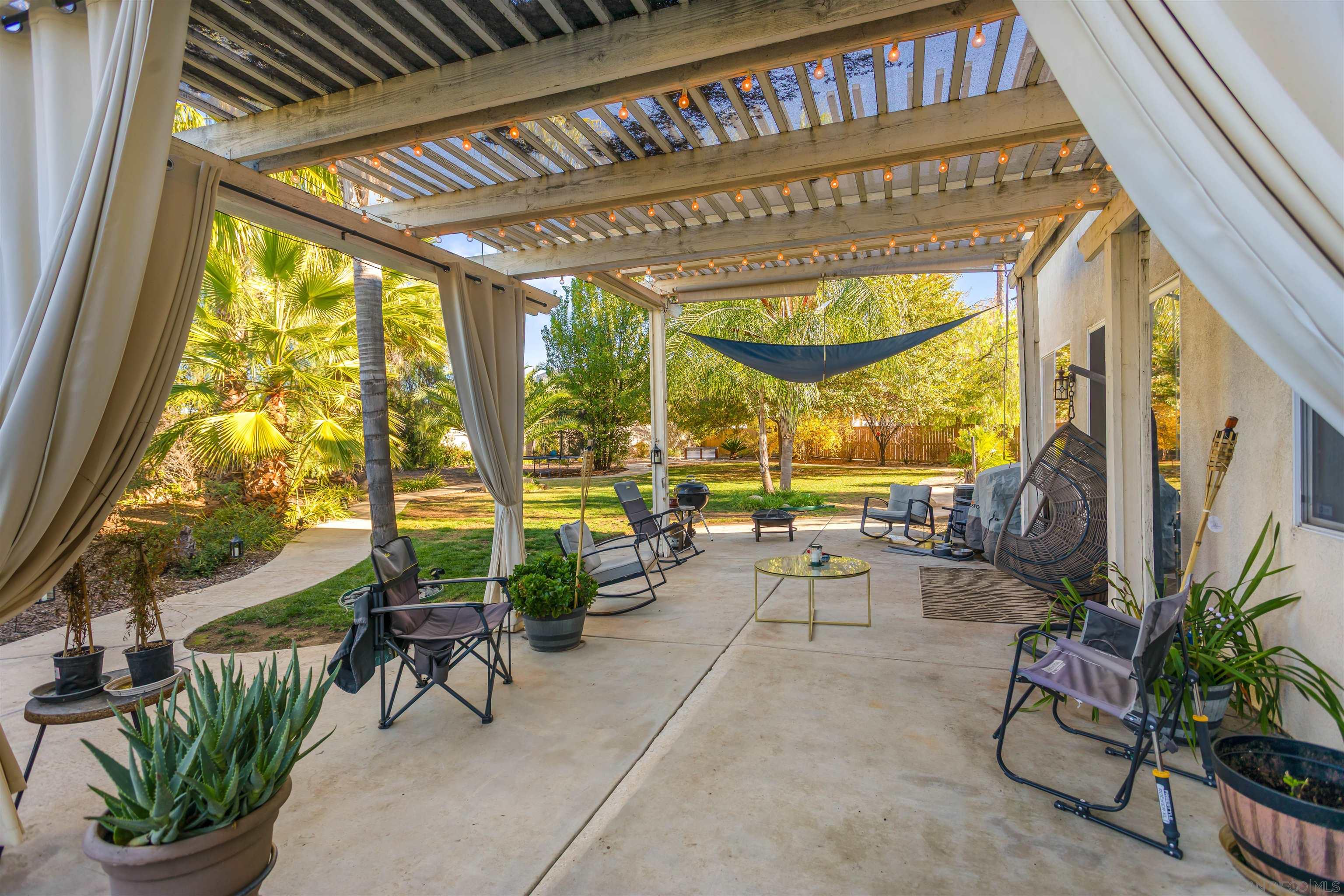 Detail Gallery Image 21 of 62 For 32724  Salvia Cir Winchester, Winchester,  CA 92596 - 5 Beds | 4/1 Baths