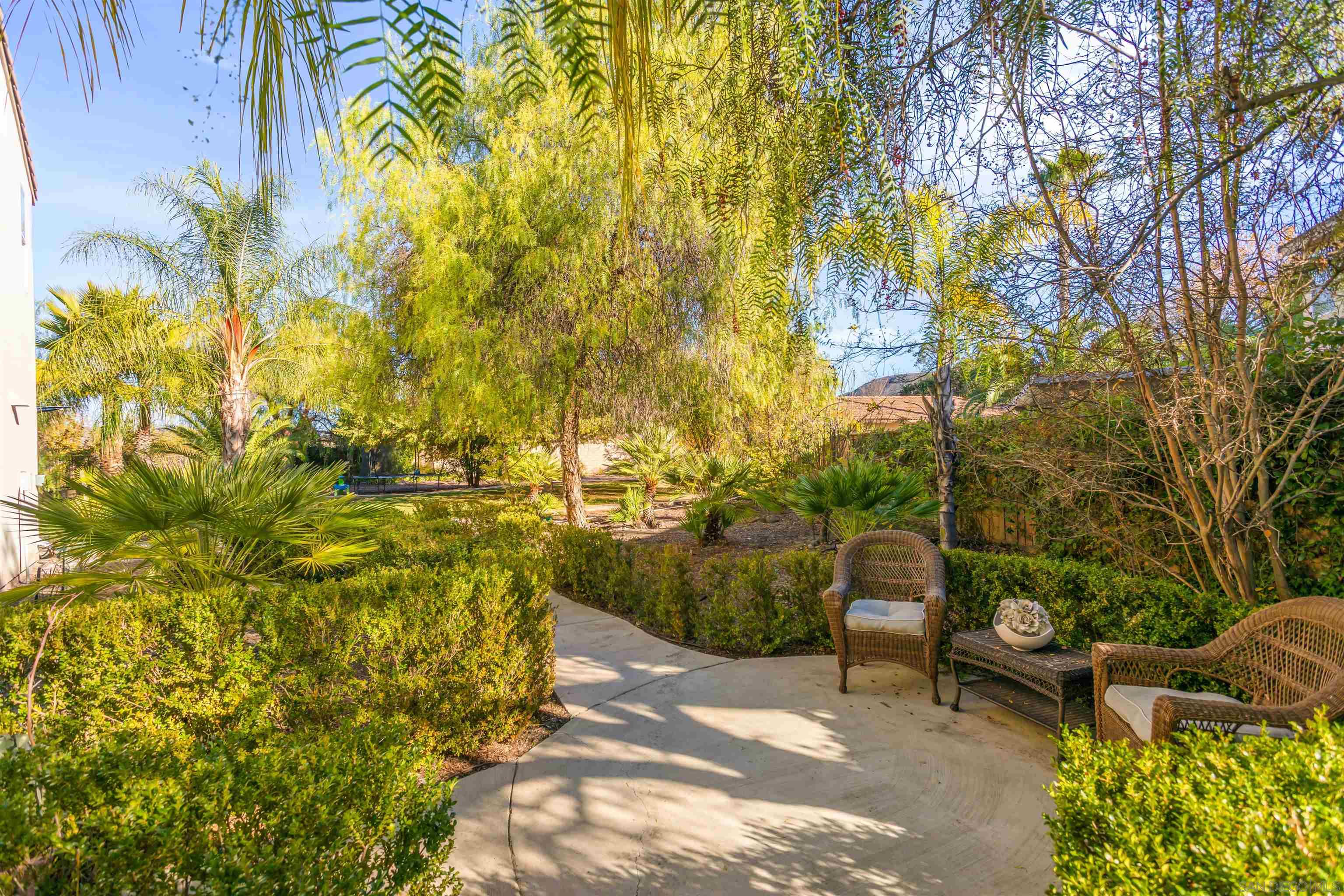 Detail Gallery Image 6 of 62 For 32724  Salvia Cir Winchester, Winchester,  CA 92596 - 5 Beds | 4/1 Baths