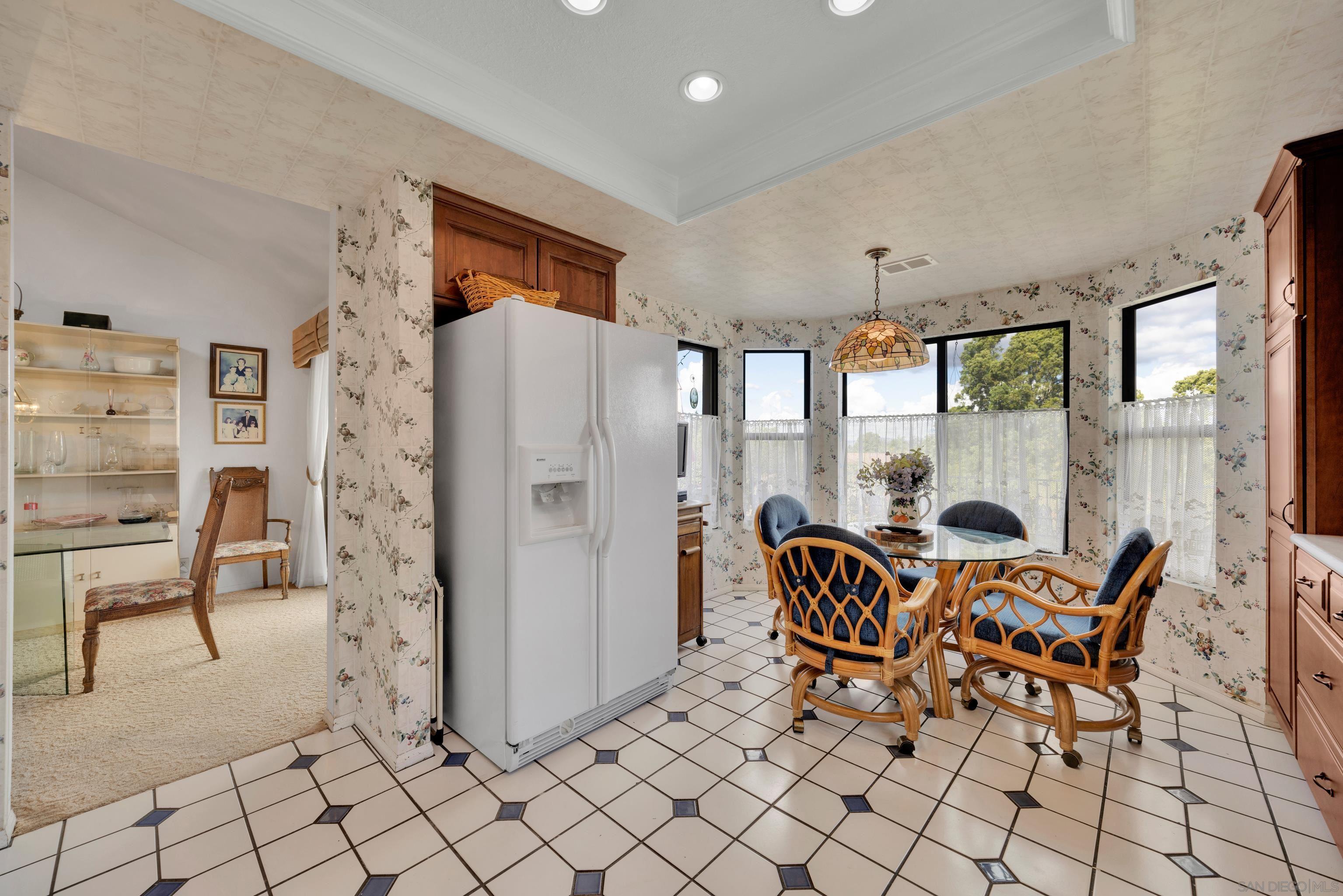 Detail Gallery Image 12 of 33 For 15753  via Calanova, San Diego,  CA 92128 - 2 Beds | 2 Baths