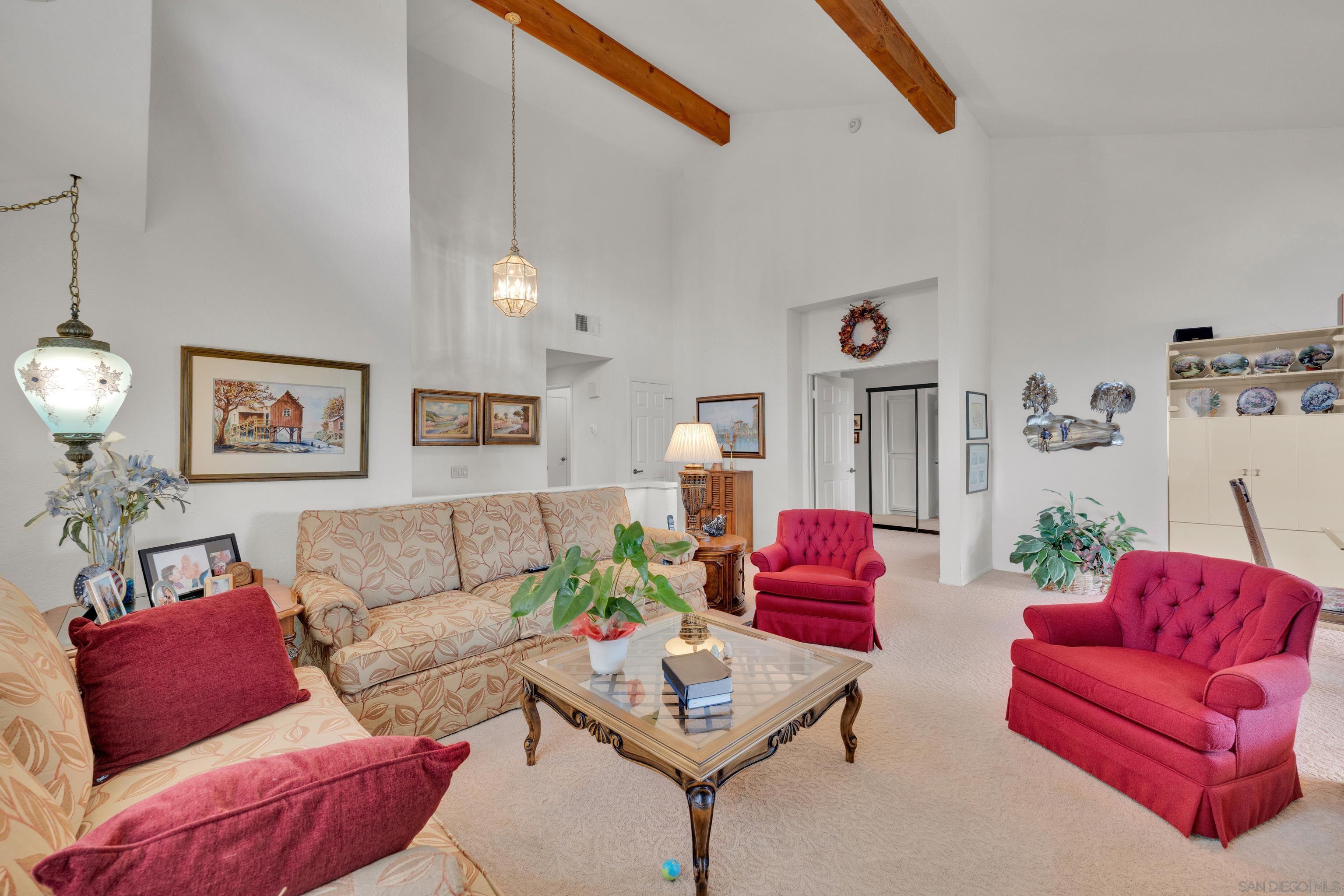 Detail Gallery Image 5 of 33 For 15753  via Calanova, San Diego,  CA 92128 - 2 Beds | 2 Baths