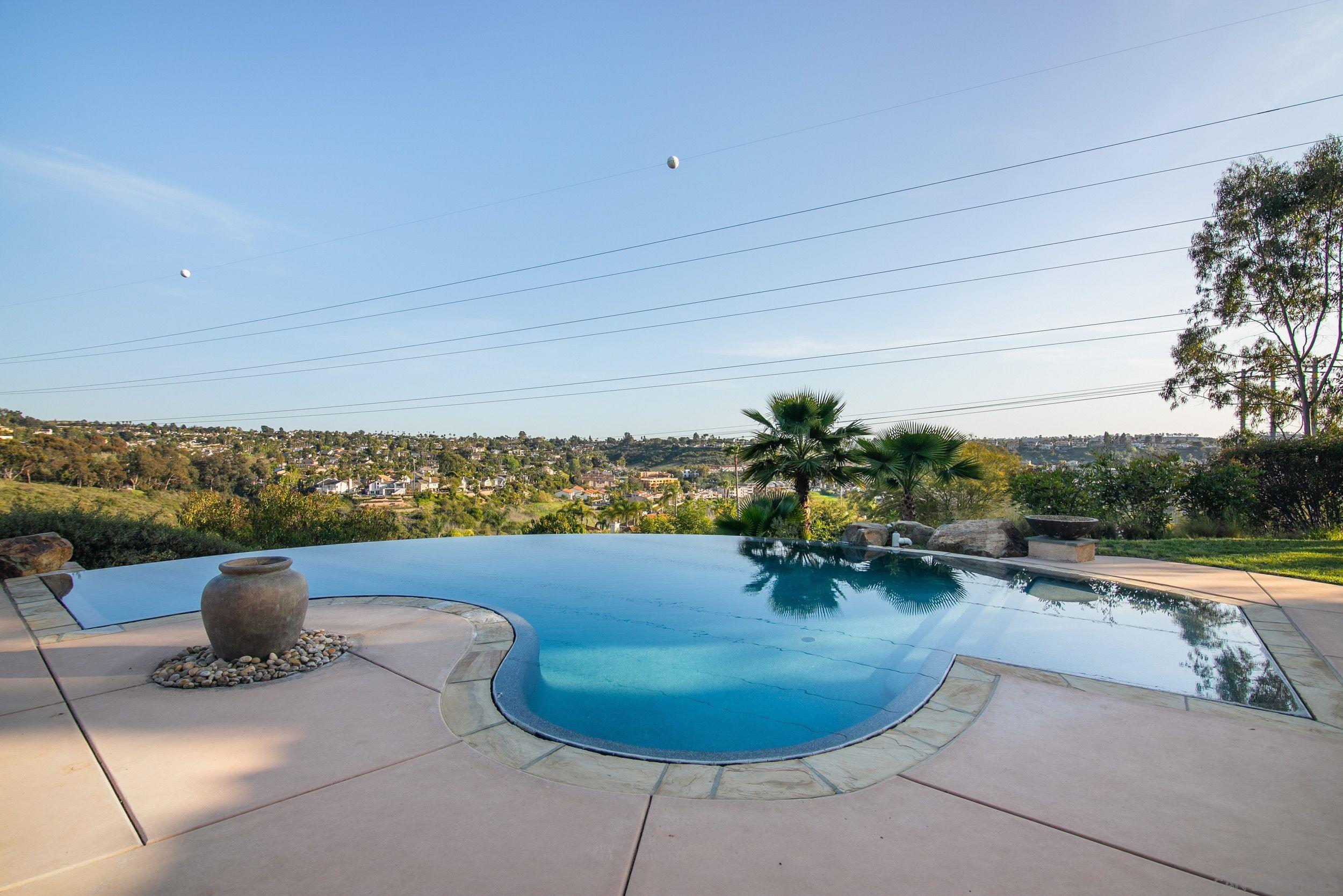 Detail Gallery Image 6 of 45 For 2922  Managua Place, Carlsbad,  CA 92009 - 7 Beds | 7/1 Baths