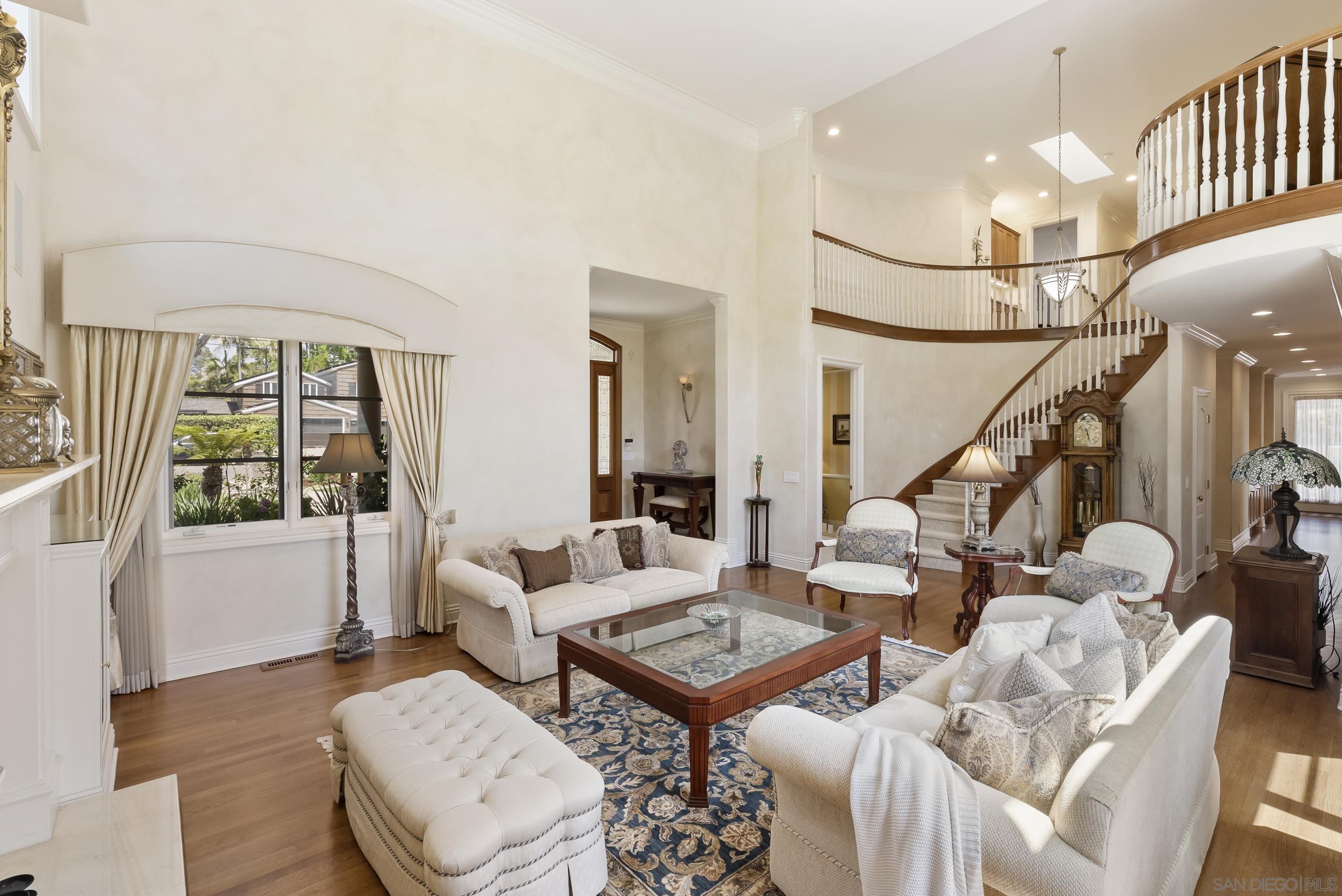 Detail Gallery Image 12 of 75 For 617  Gage Drive, San Diego,  CA 92106 - 5 Beds | 5/1 Baths