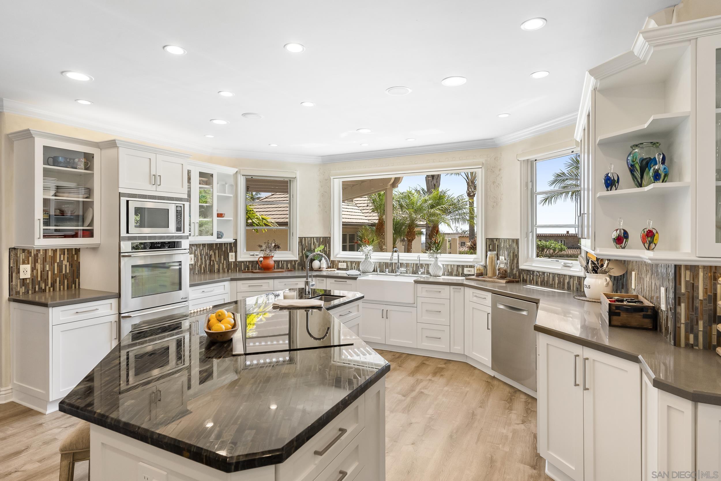 Detail Gallery Image 20 of 75 For 617  Gage Drive, San Diego,  CA 92106 - 5 Beds | 5/1 Baths