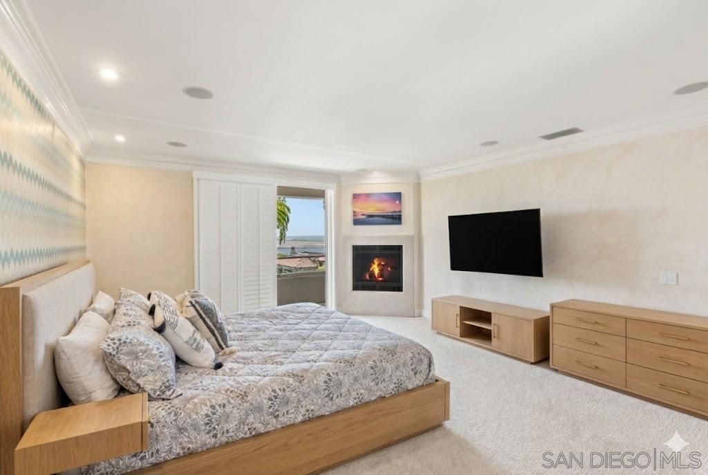 Detail Gallery Image 39 of 75 For 617  Gage Drive, San Diego,  CA 92106 - 5 Beds | 5/1 Baths