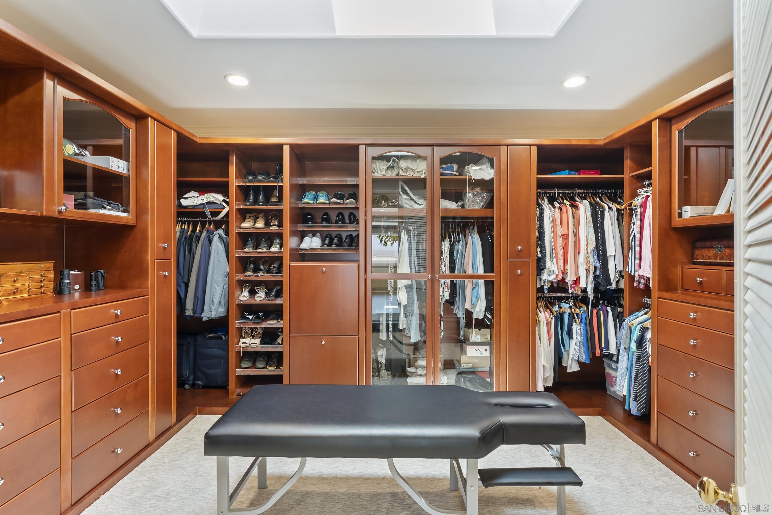 Detail Gallery Image 48 of 75 For 617  Gage Drive, San Diego,  CA 92106 - 5 Beds | 5/1 Baths