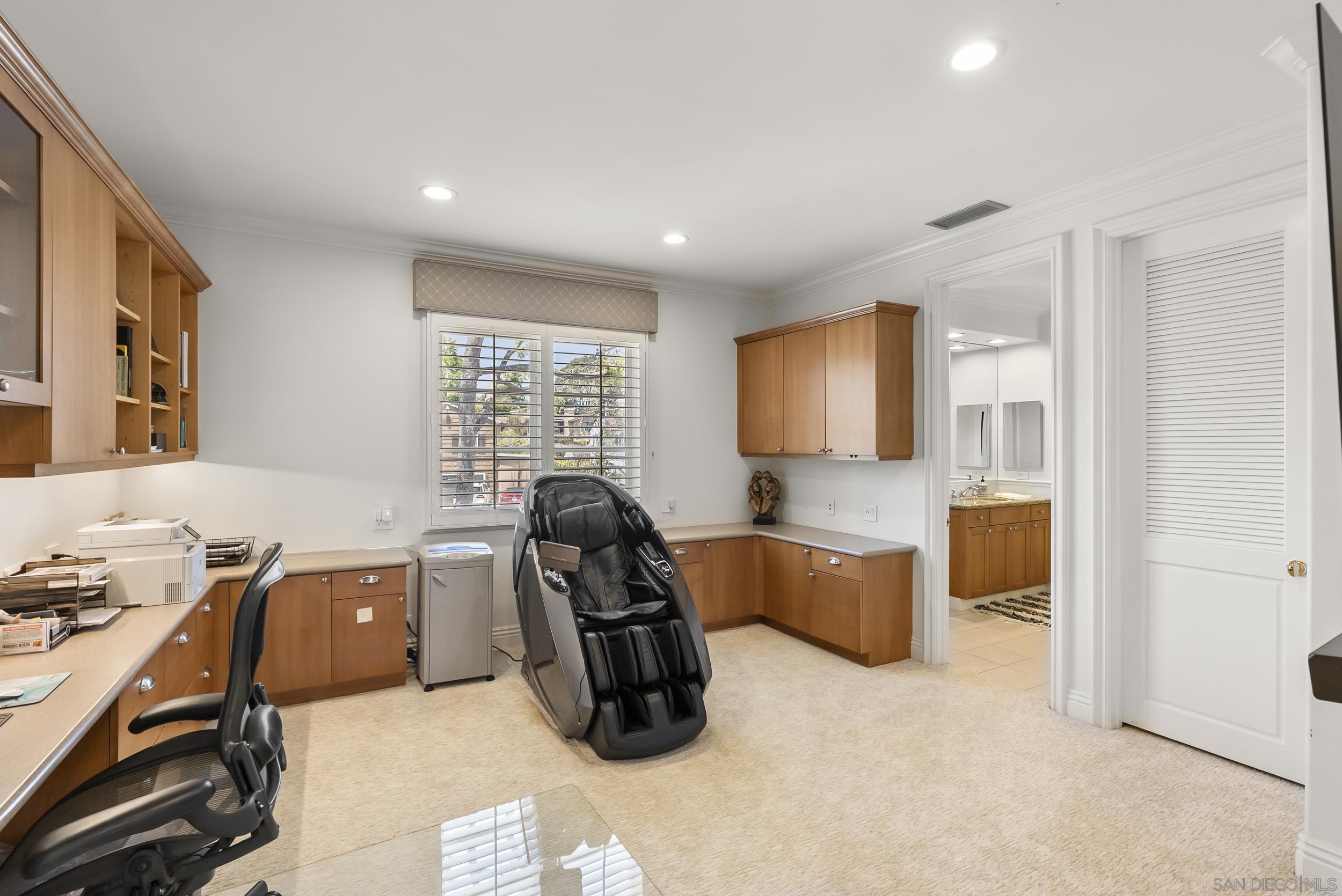 Detail Gallery Image 49 of 75 For 617  Gage Drive, San Diego,  CA 92106 - 5 Beds | 5/1 Baths