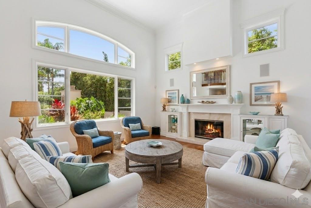 Detail Gallery Image 7 of 75 For 617  Gage Drive, San Diego,  CA 92106 - 5 Beds | 5/1 Baths