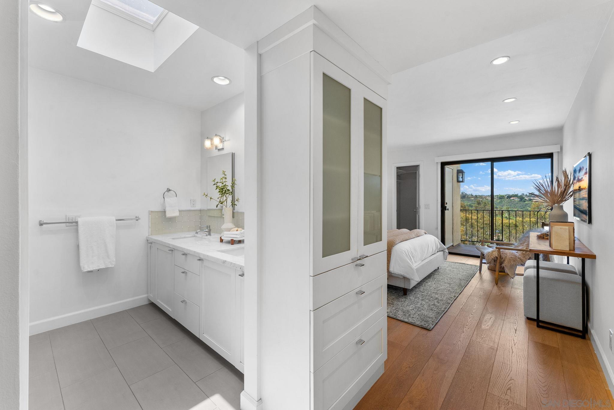 Detail Gallery Image 16 of 27 For 3127  Vista Rica, Carlsbad,  CA 92009 - 3 Beds | 2 Baths