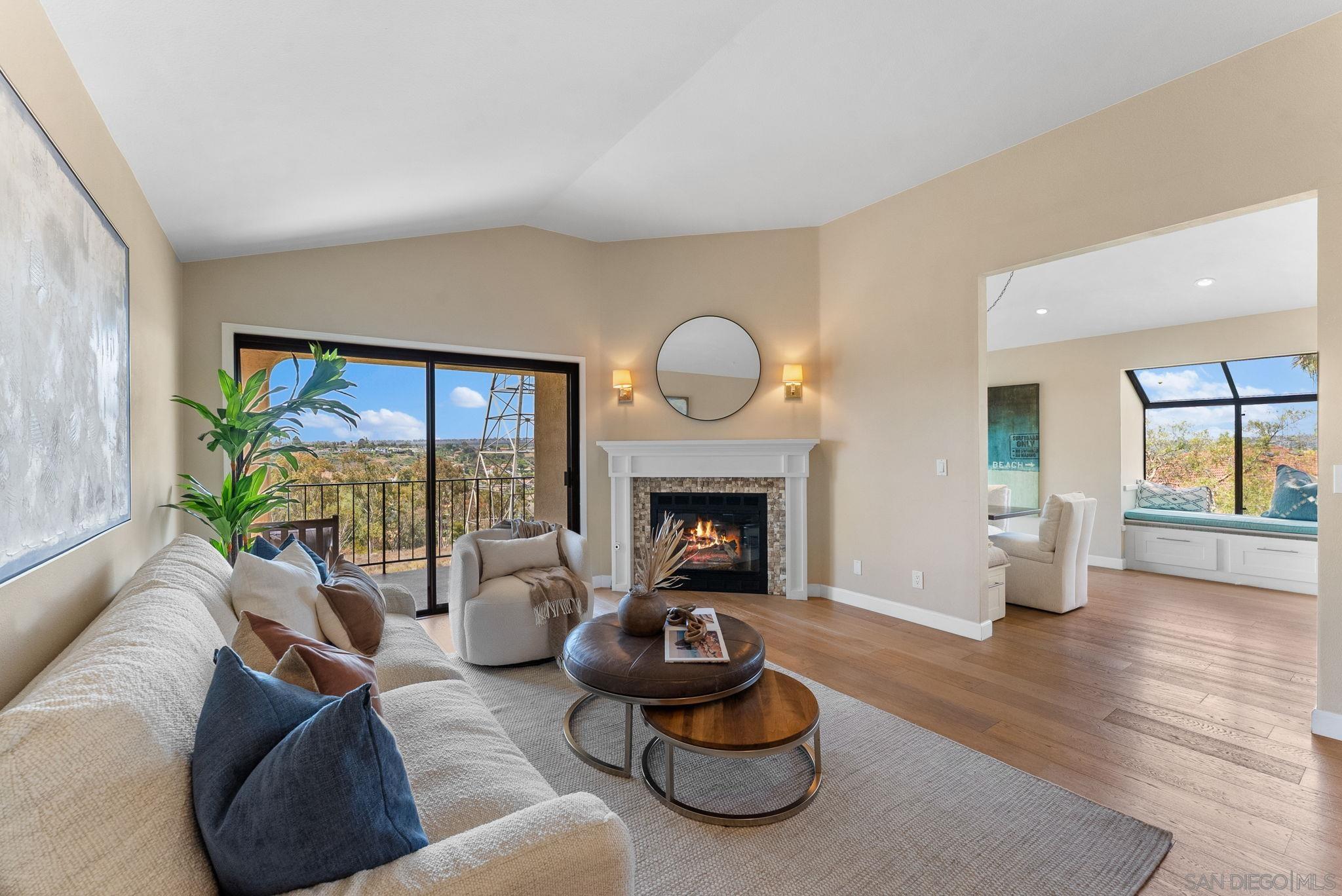 Detail Gallery Image 3 of 27 For 3127  Vista Rica, Carlsbad,  CA 92009 - 3 Beds | 2 Baths