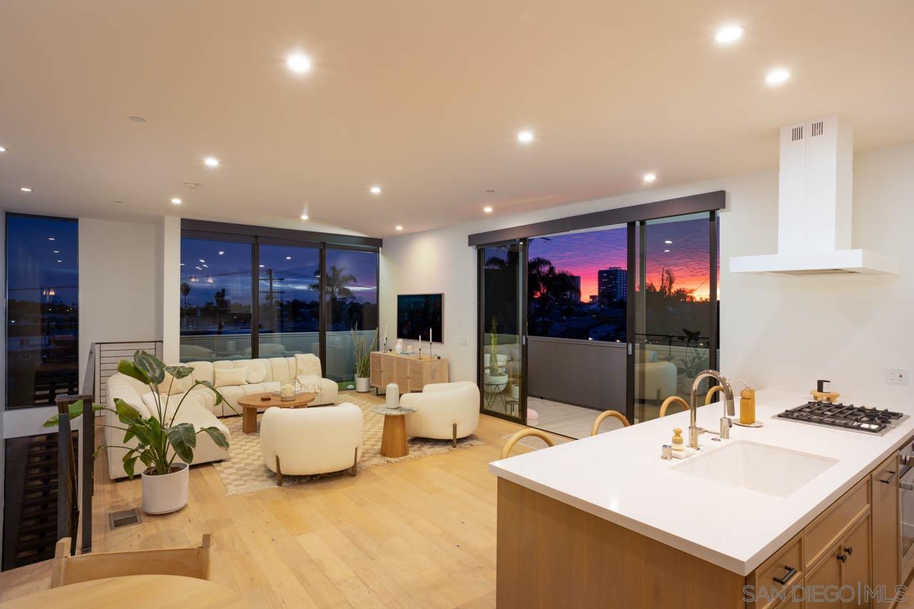 Front Image Thumbnail for SD2600604