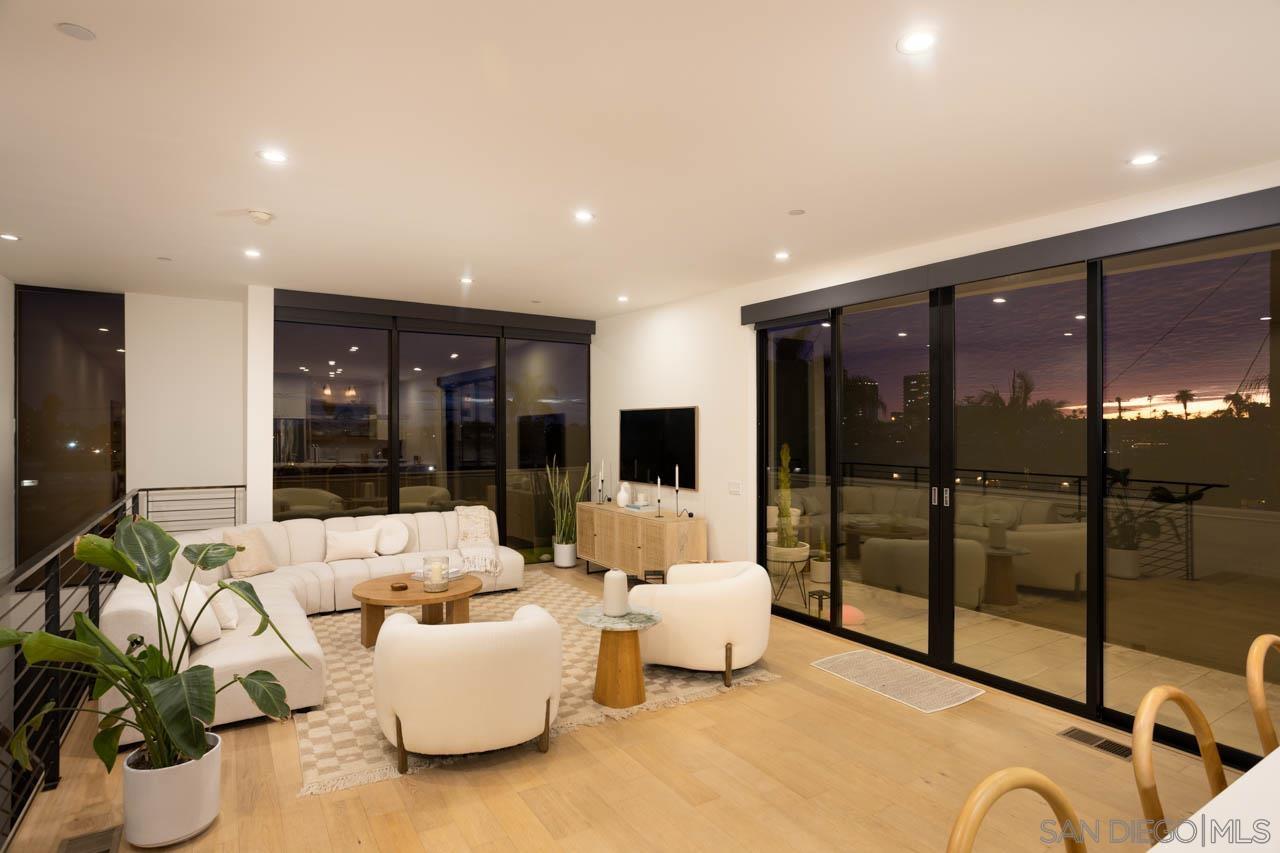 Detail Gallery Image 2 of 40 For 4114  Louisiana St, San Diego,  CA 92104 - 2 Beds | 2 Baths