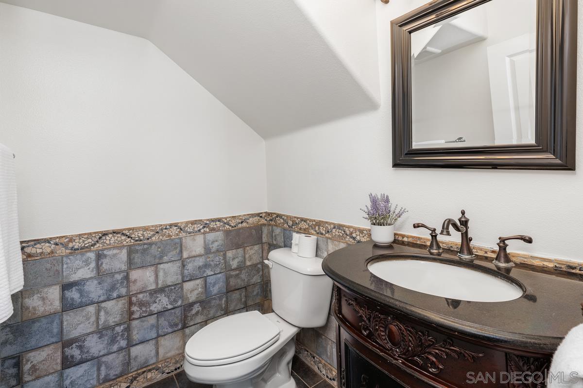 Detail Gallery Image 23 of 46 For 6096  Blue Dawn Trail, San Diego,  CA 92130 - 4 Beds | 2/1 Baths