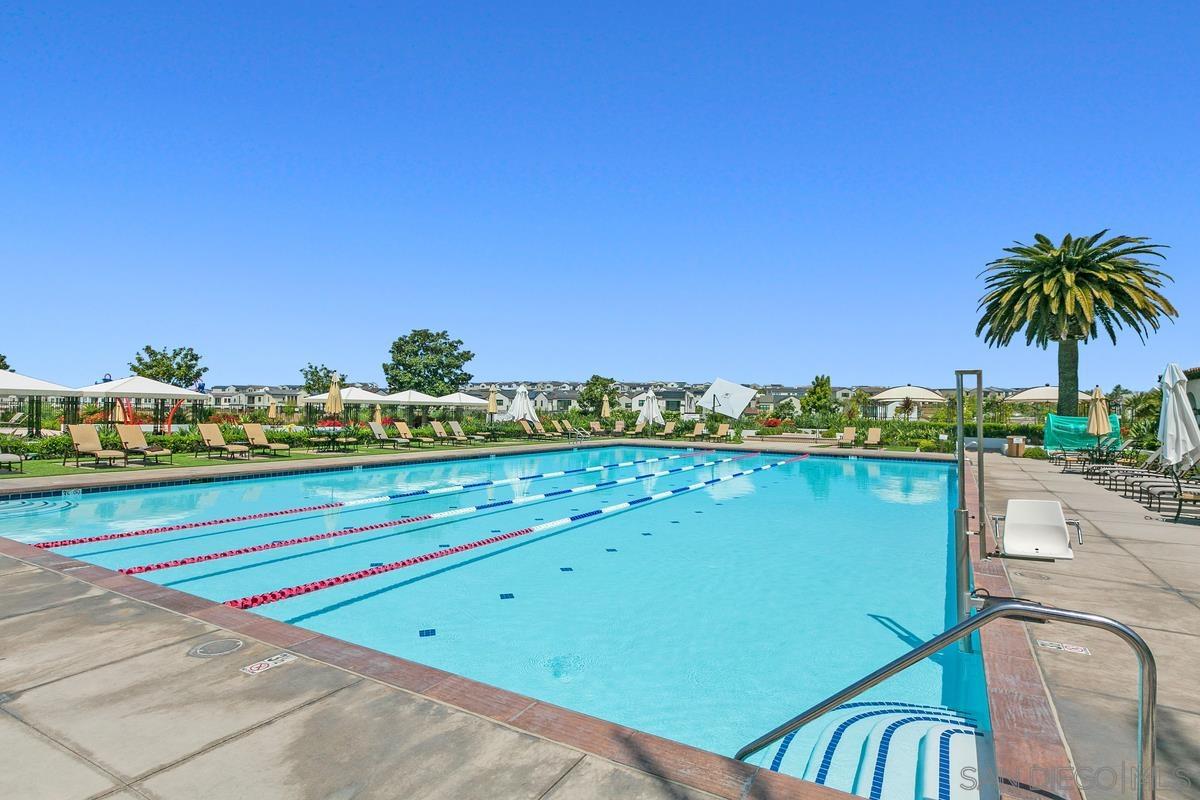 Detail Gallery Image 38 of 46 For 6096  Blue Dawn Trail, San Diego,  CA 92130 - 4 Beds | 2/1 Baths