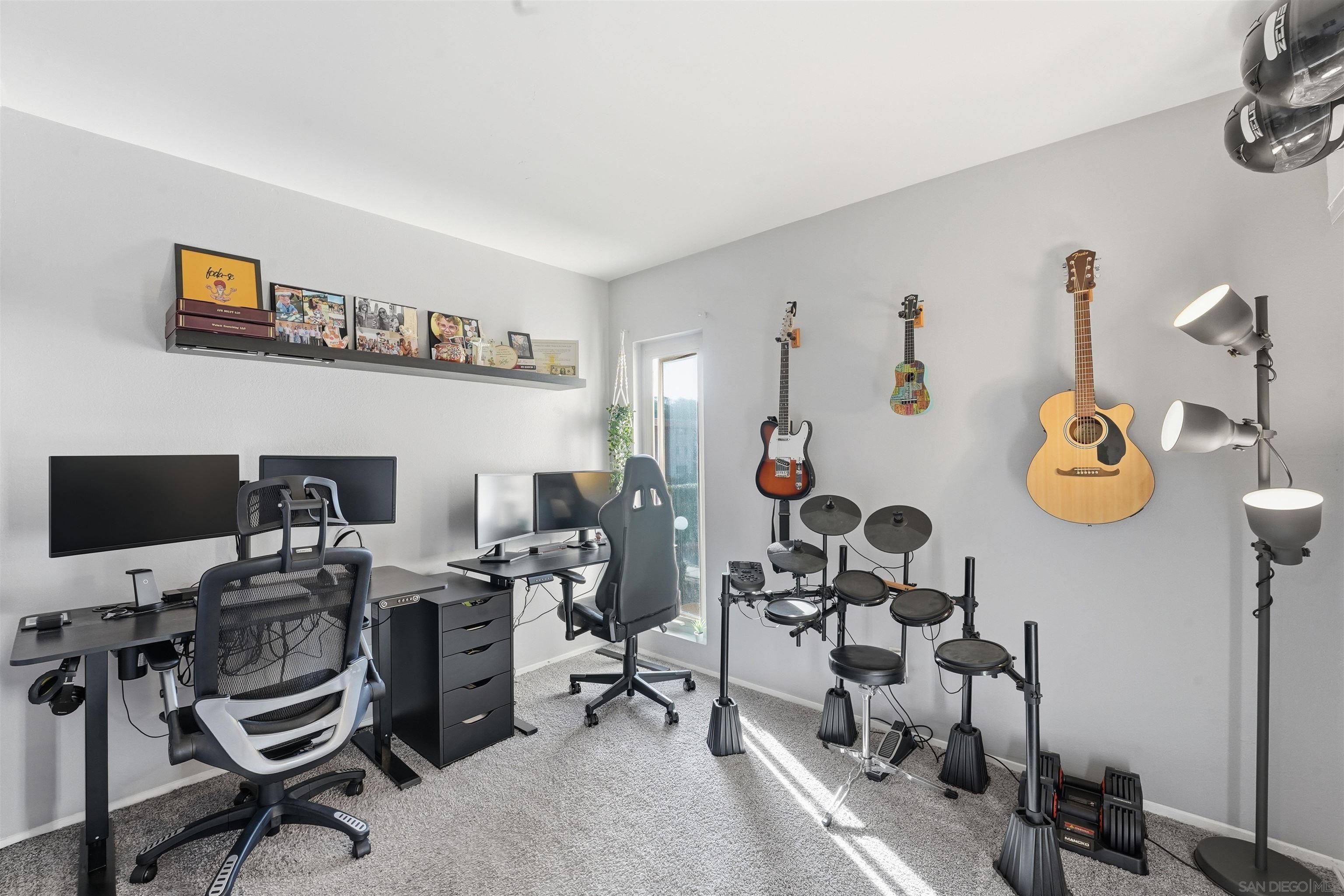 Detail Gallery Image 14 of 37 For 6795  Alvarado Rd  #3,  San Diego,  CA 92120 - 3 Beds | 2/1 Baths