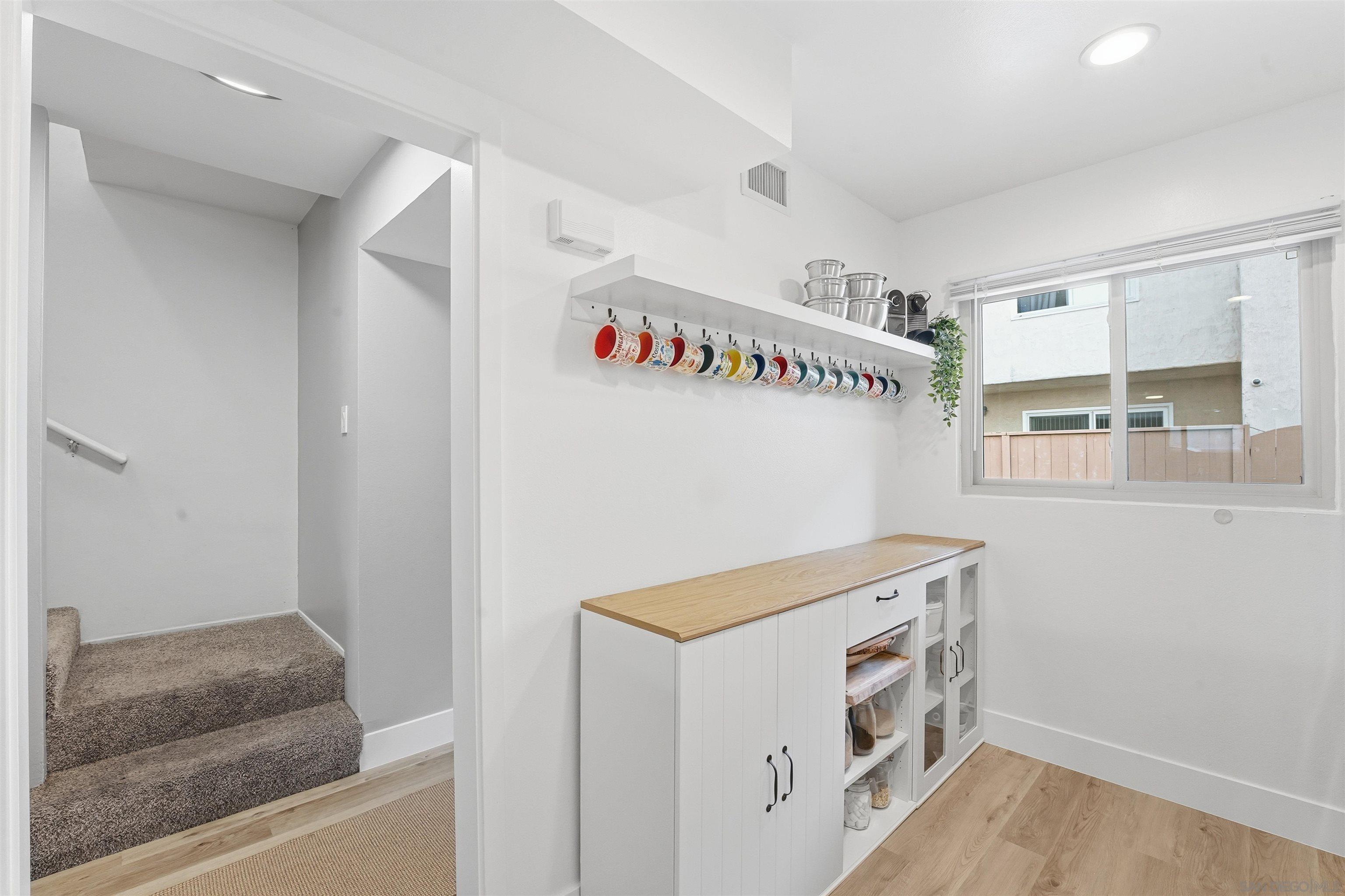 Detail Gallery Image 23 of 37 For 6795  Alvarado Rd  #3,  San Diego,  CA 92120 - 3 Beds | 2/1 Baths
