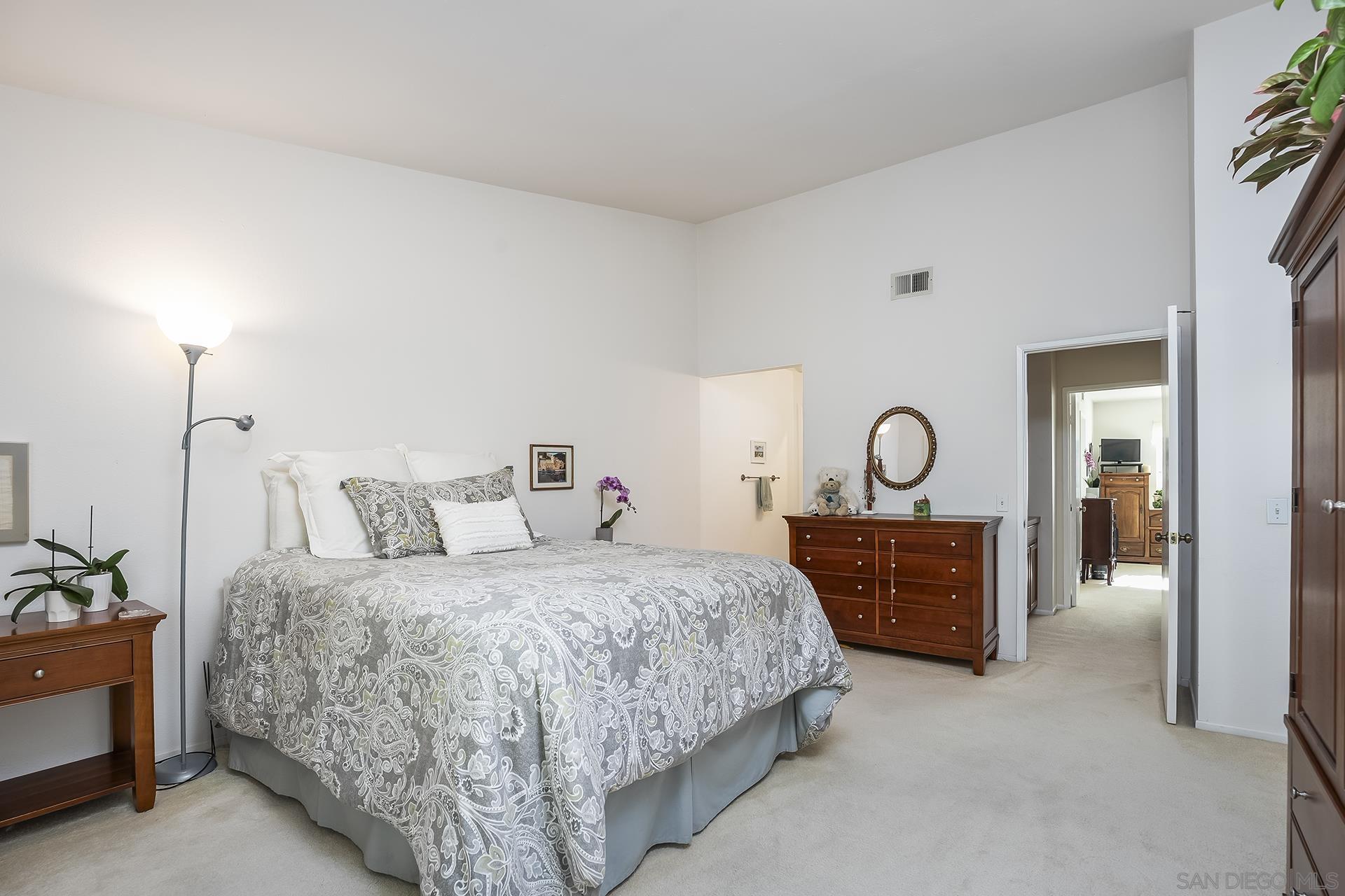 Detail Gallery Image 21 of 38 For 3436  Mission Mesa Way, San Diego,  CA 92120 - 2 Beds | 2/1 Baths