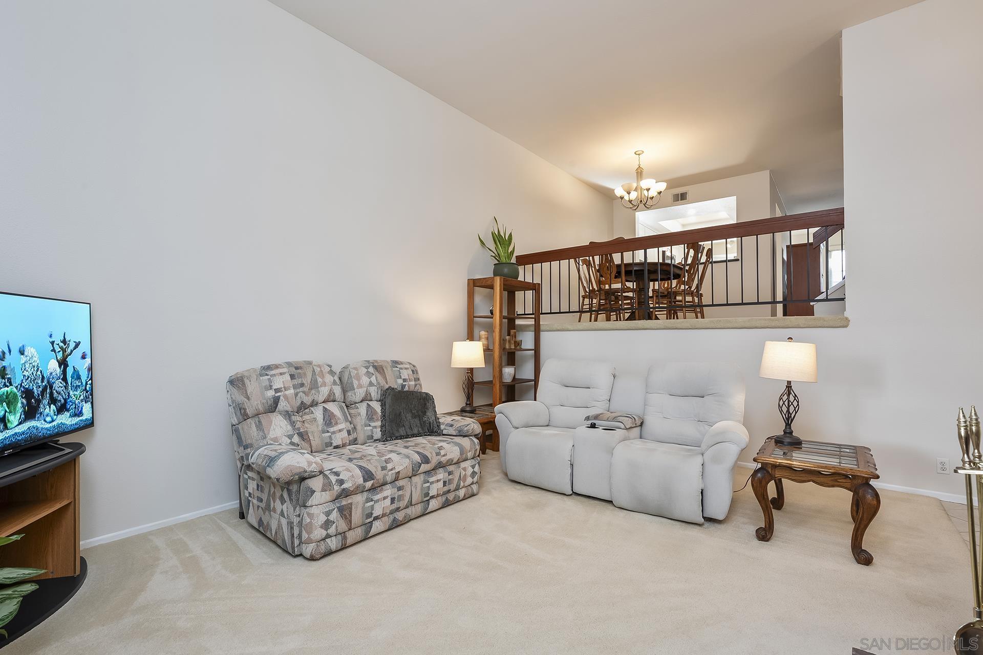 Detail Gallery Image 5 of 38 For 3436  Mission Mesa Way, San Diego,  CA 92120 - 2 Beds | 2/1 Baths