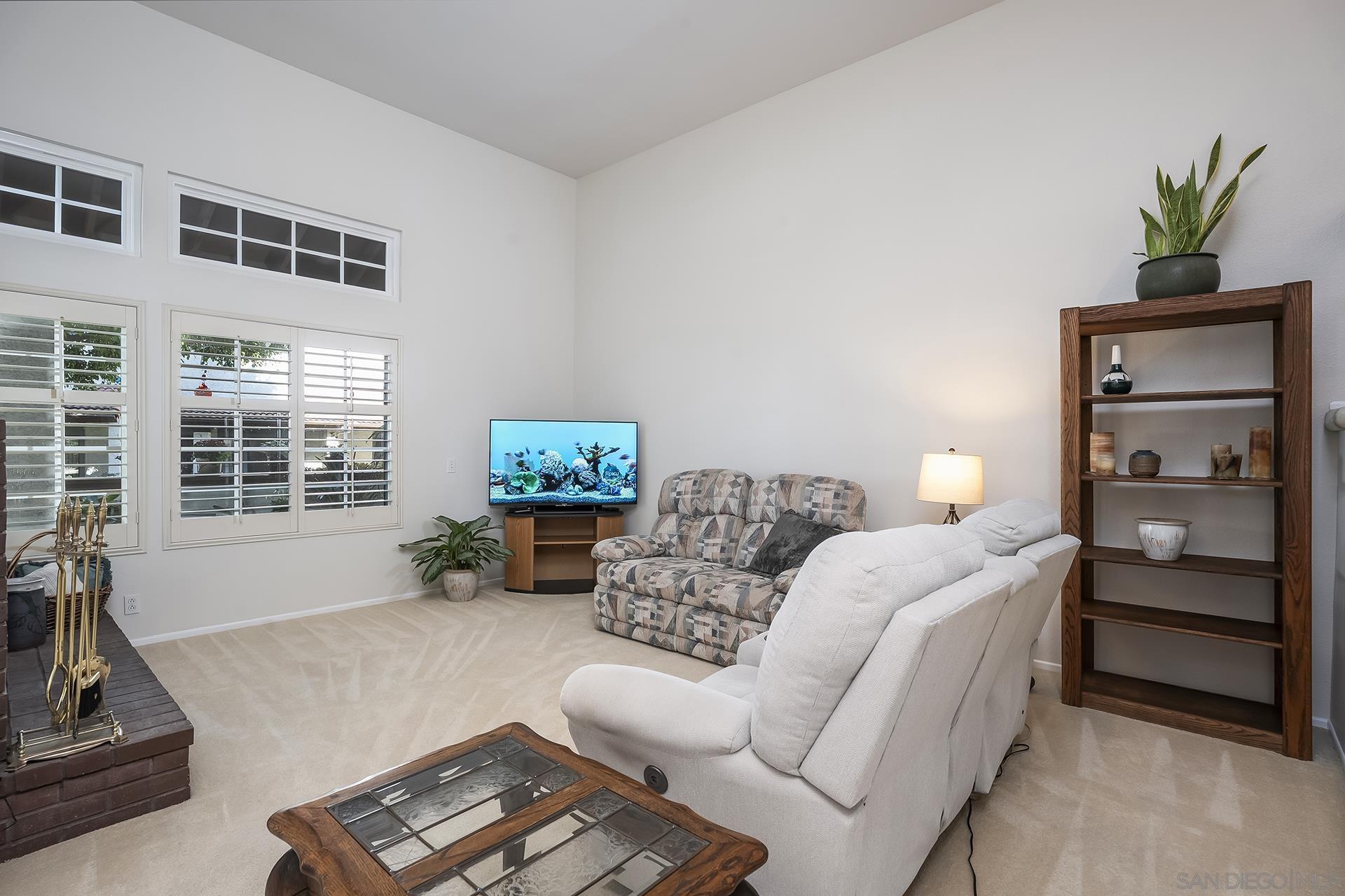 Detail Gallery Image 6 of 38 For 3436  Mission Mesa Way, San Diego,  CA 92120 - 2 Beds | 2/1 Baths