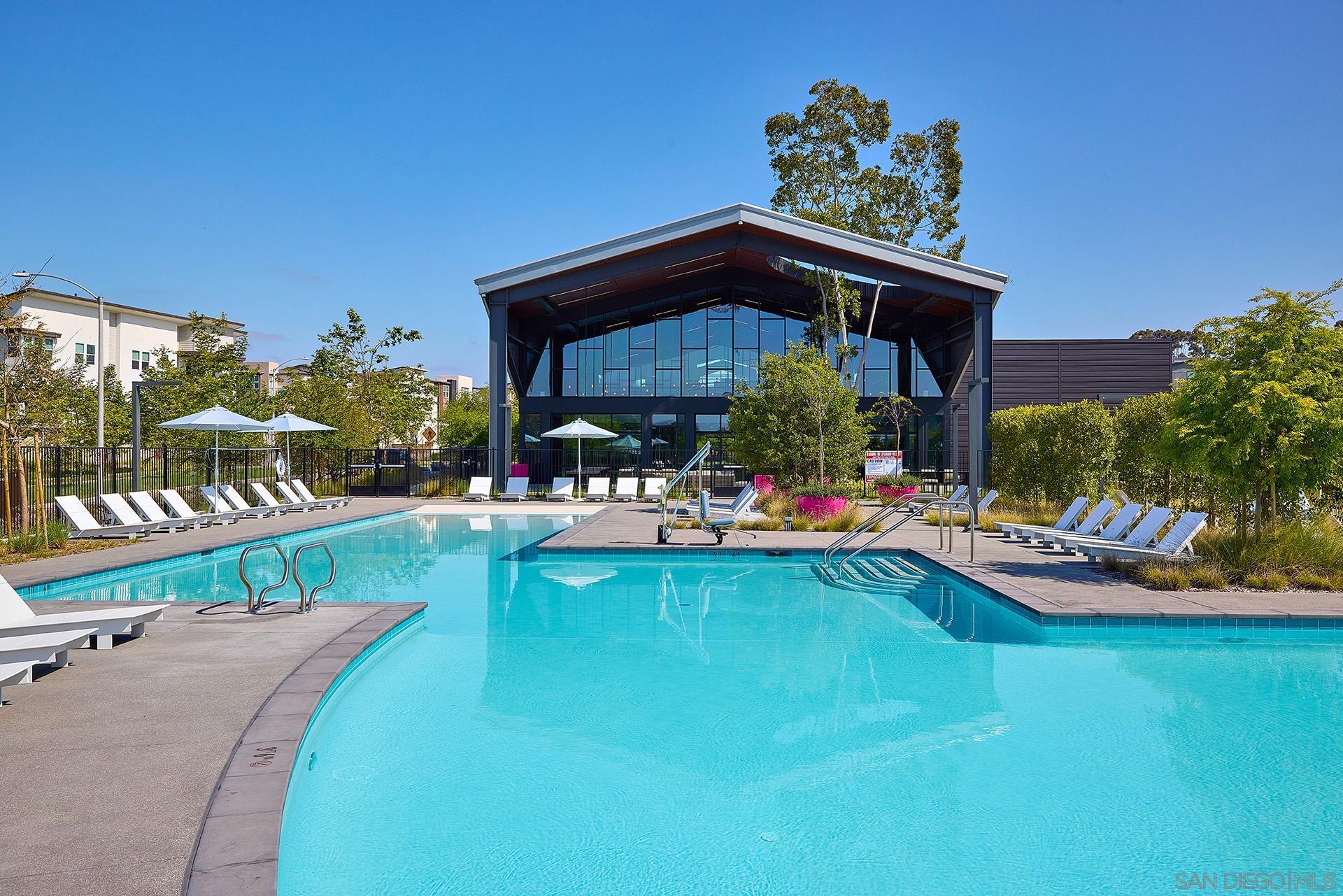 Detail Gallery Image 31 of 39 For 10992  Lotta Ct, San Diego,  CA 92126 - 3 Beds | 2/1 Baths