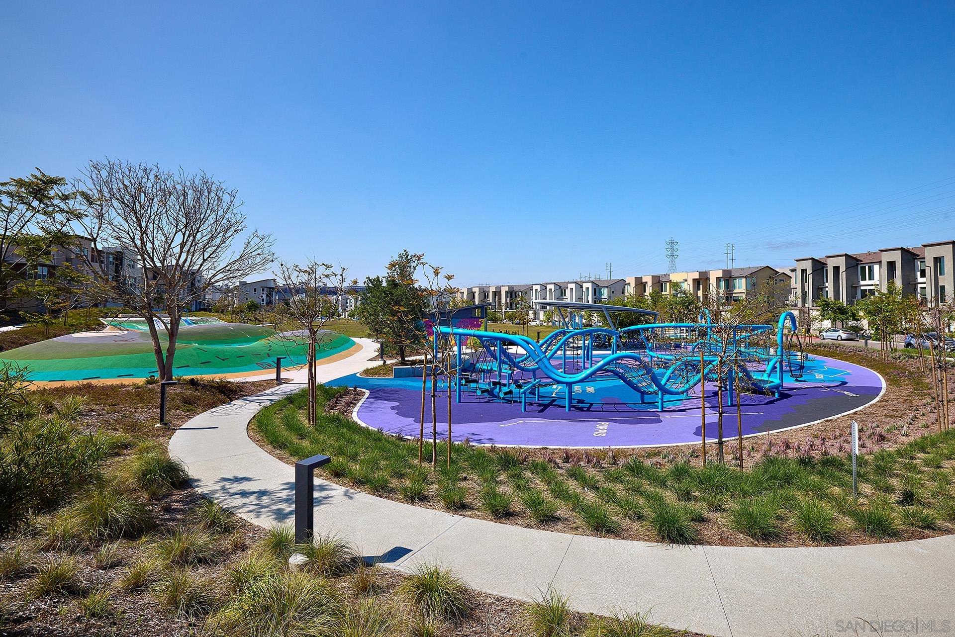 Detail Gallery Image 32 of 39 For 10992  Lotta Ct, San Diego,  CA 92126 - 3 Beds | 2/1 Baths