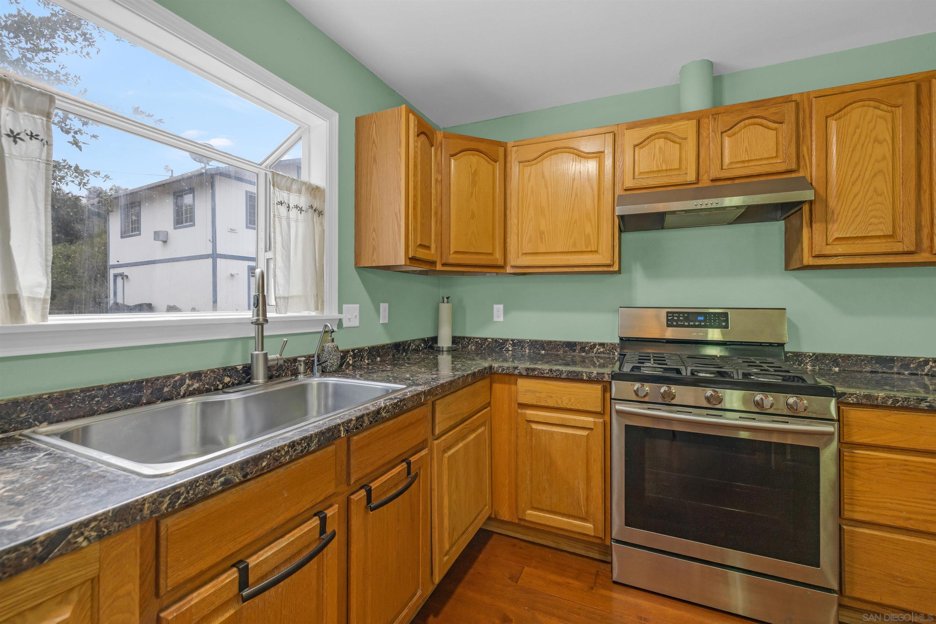 Detail Gallery Image 11 of 72 For 17009  Iron Springs Rd, Julian,  CA 92036 - 5 Beds | 4 Baths