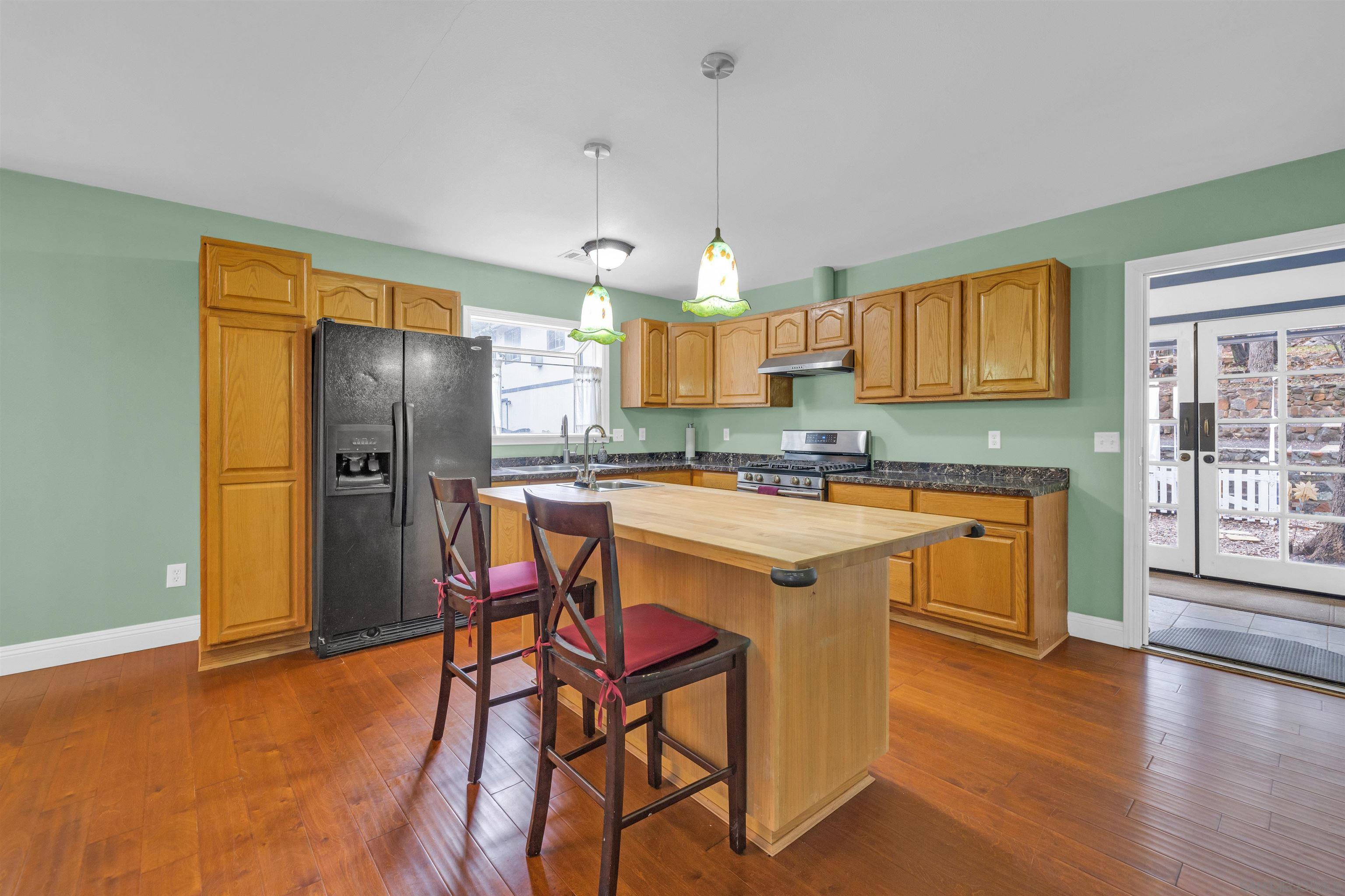 Detail Gallery Image 13 of 71 For 17009  Iron Springs Rd, Julian,  CA 92036 - 5 Beds | 4 Baths