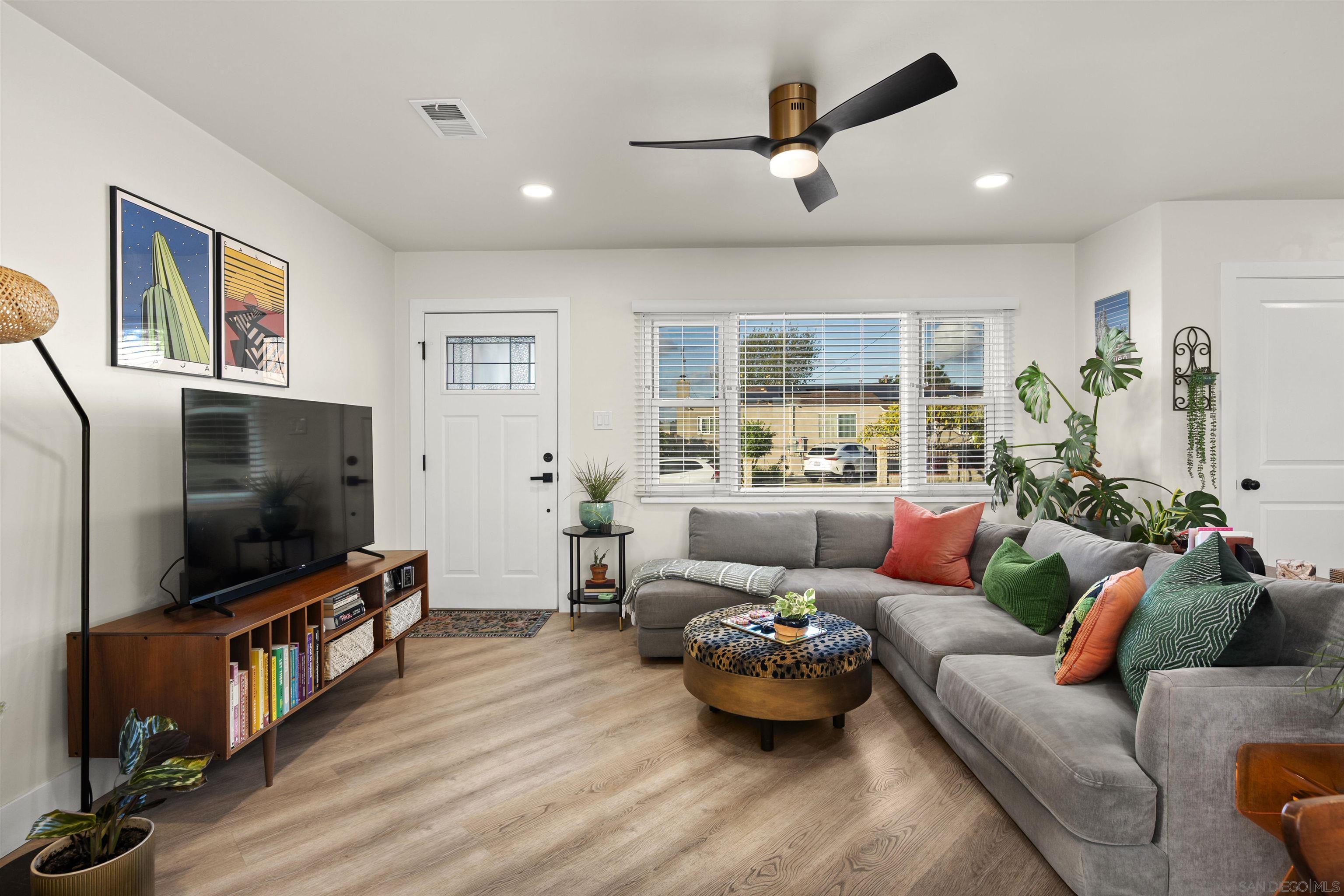 Detail Gallery Image 13 of 50 For 4615  Wendell St, San Diego,  CA 92105 - 3 Beds | 2 Baths