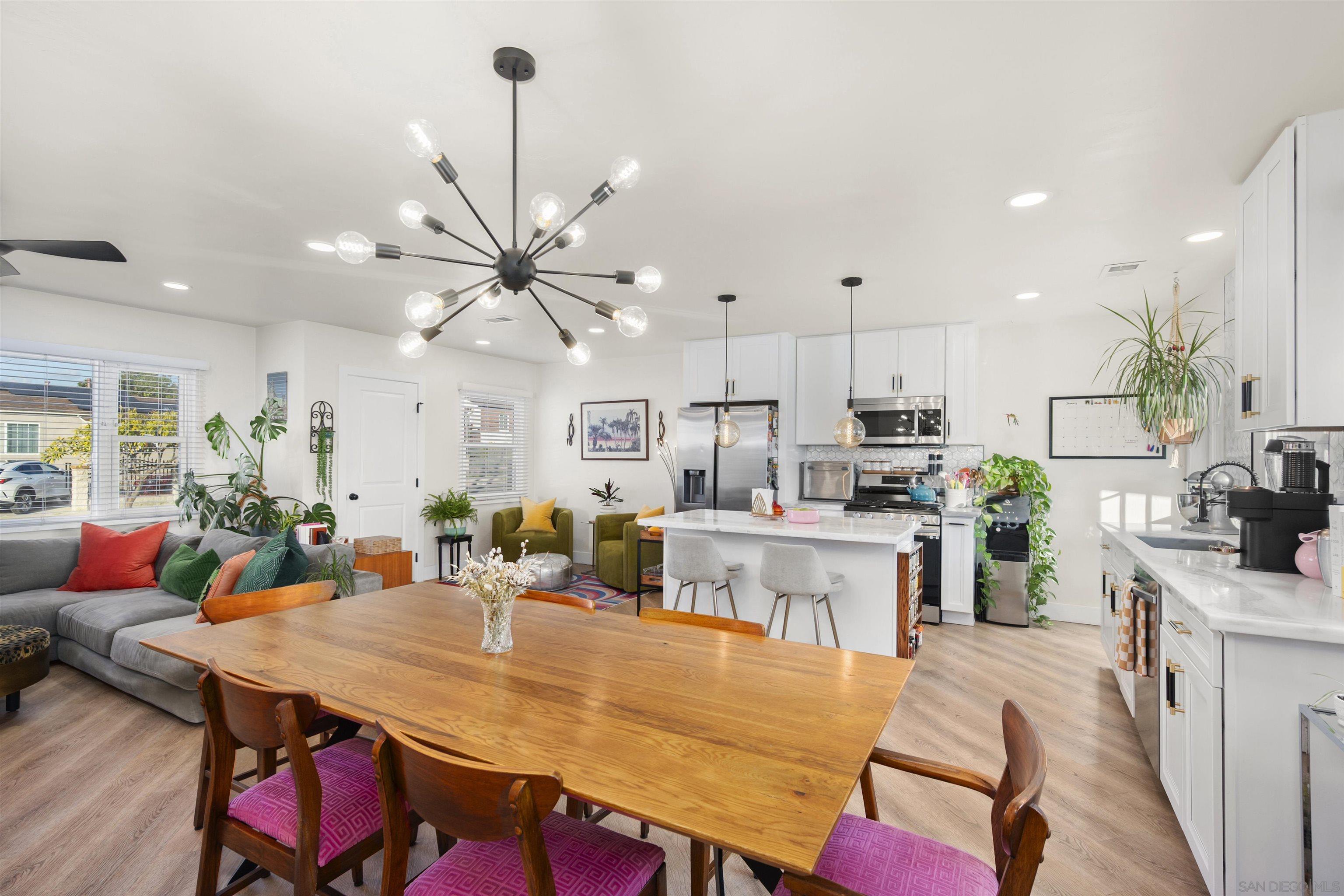 Detail Gallery Image 4 of 50 For 4615  Wendell St, San Diego,  CA 92105 - 3 Beds | 2 Baths