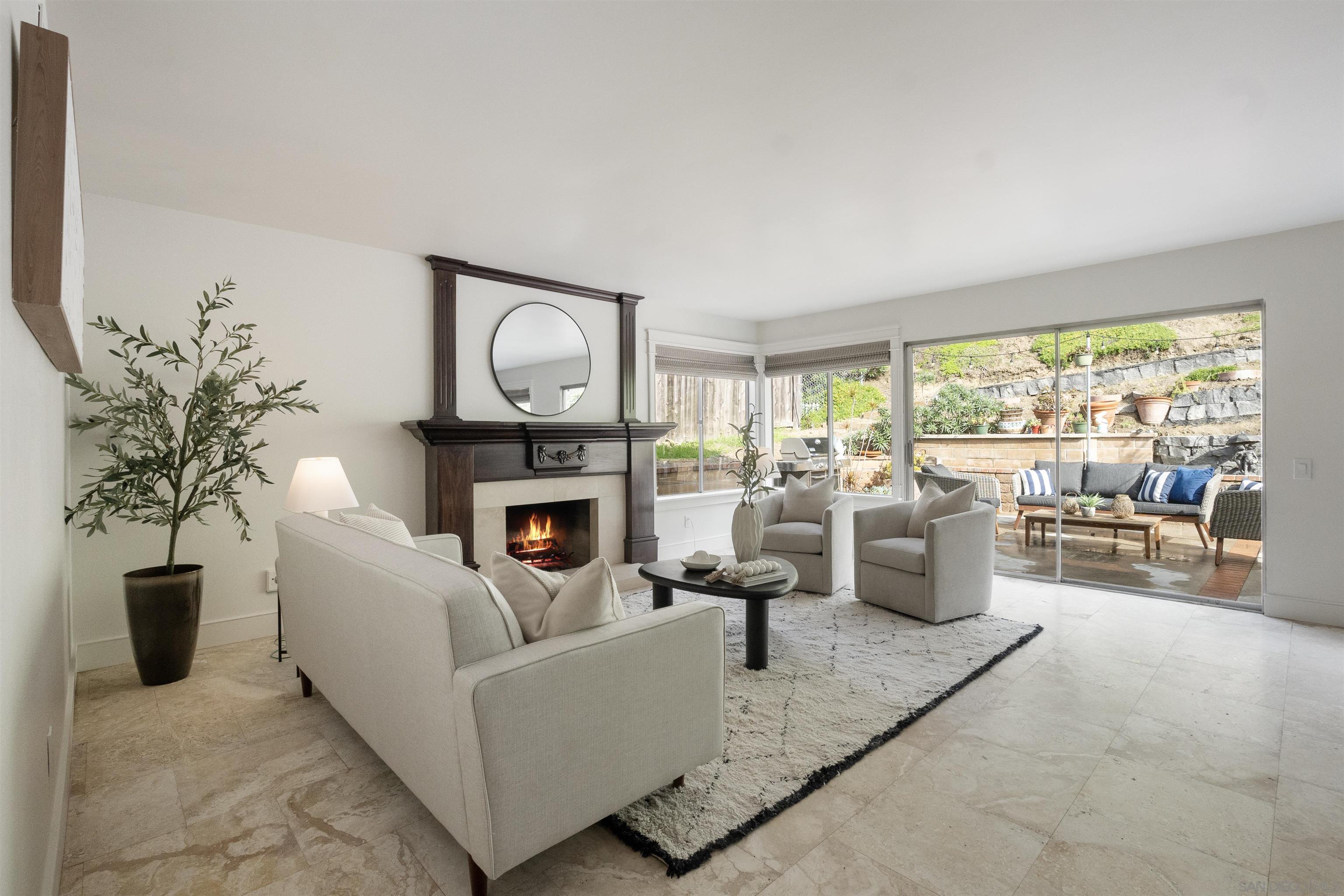 Detail Gallery Image 11 of 37 For 1760  Woodbine Pl, Oceanside,  CA 92054 - 4 Beds | 2 Baths