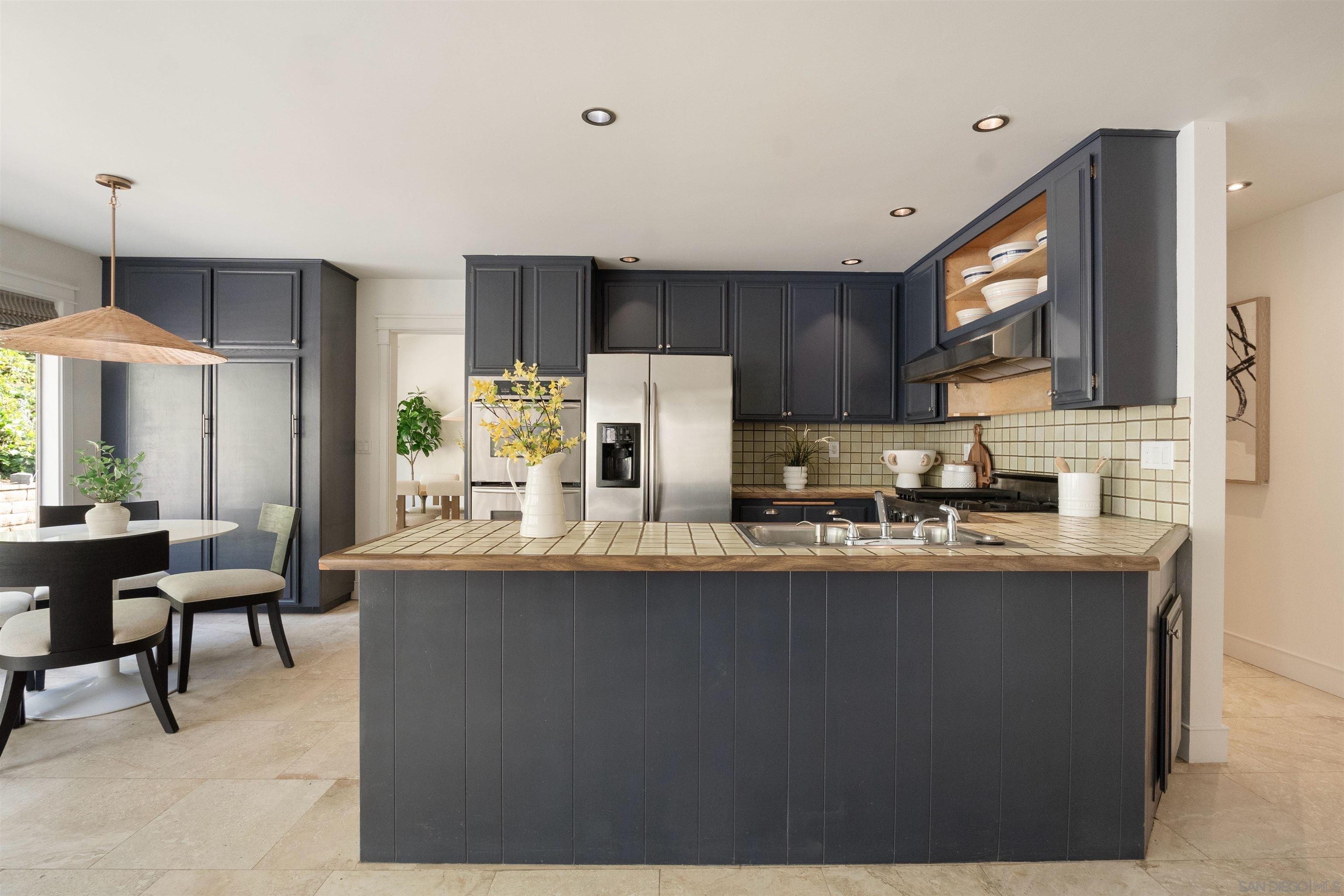 Detail Gallery Image 13 of 37 For 1760  Woodbine Pl, Oceanside,  CA 92054 - 4 Beds | 2 Baths