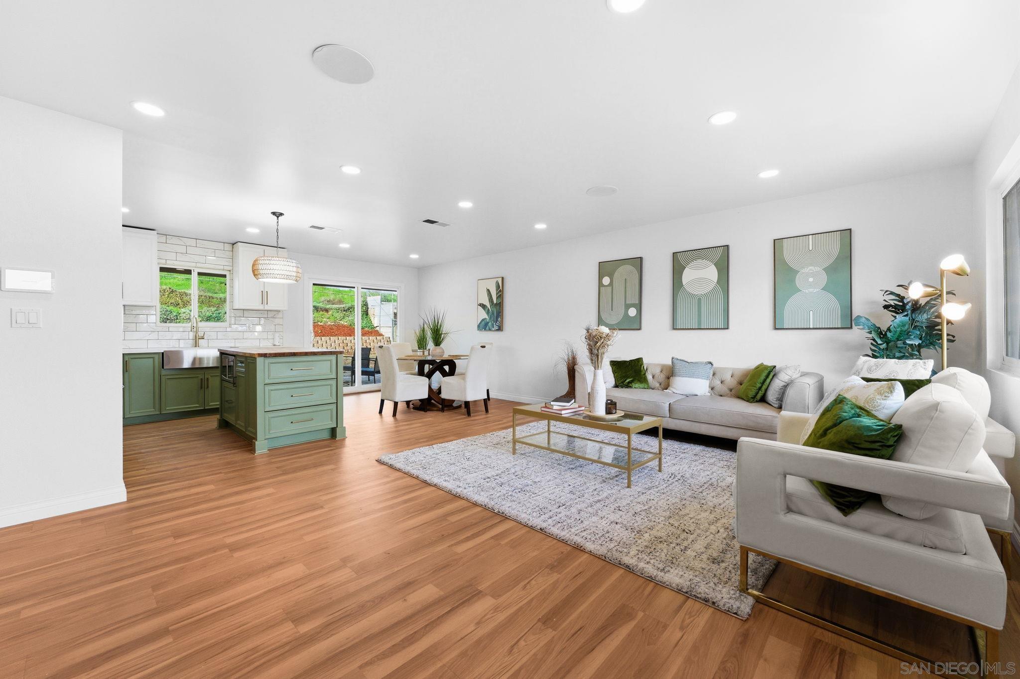 Front Image Thumbnail for SD2600623