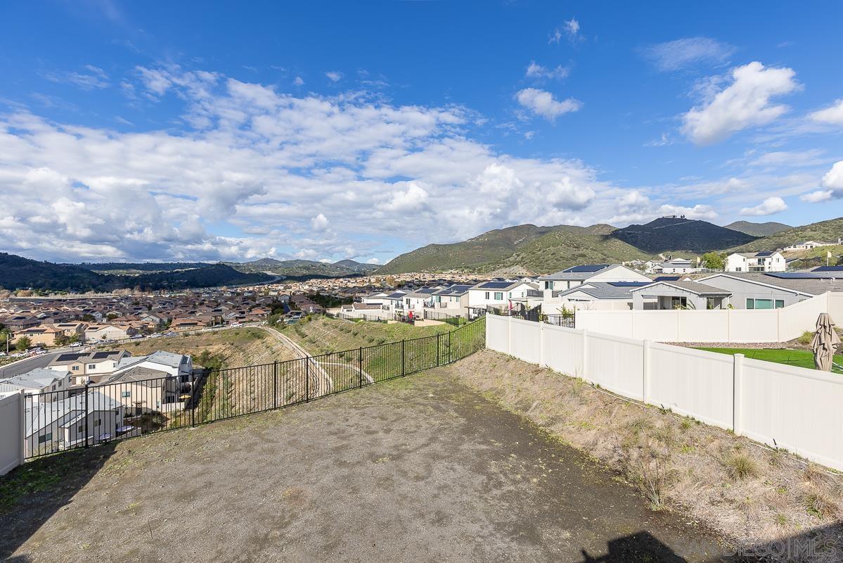 Detail Gallery Image 26 of 62 For 316  Canter Court, Fallbrook,  CA 92028 - 5 Beds | 3 Baths