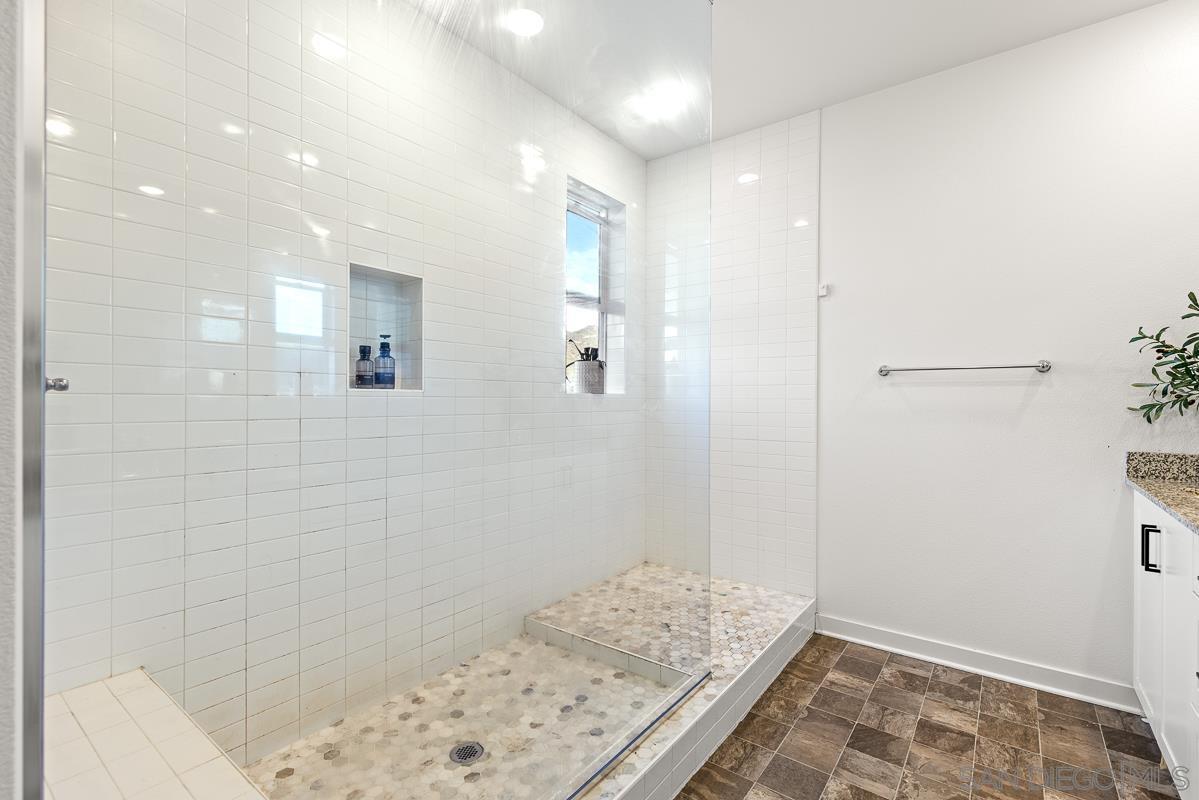 Detail Gallery Image 29 of 62 For 316  Canter Court, Fallbrook,  CA 92028 - 5 Beds | 3 Baths