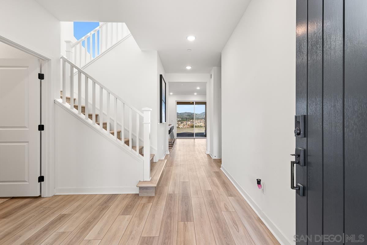 Detail Gallery Image 7 of 62 For 316  Canter Court, Fallbrook,  CA 92028 - 5 Beds | 3 Baths