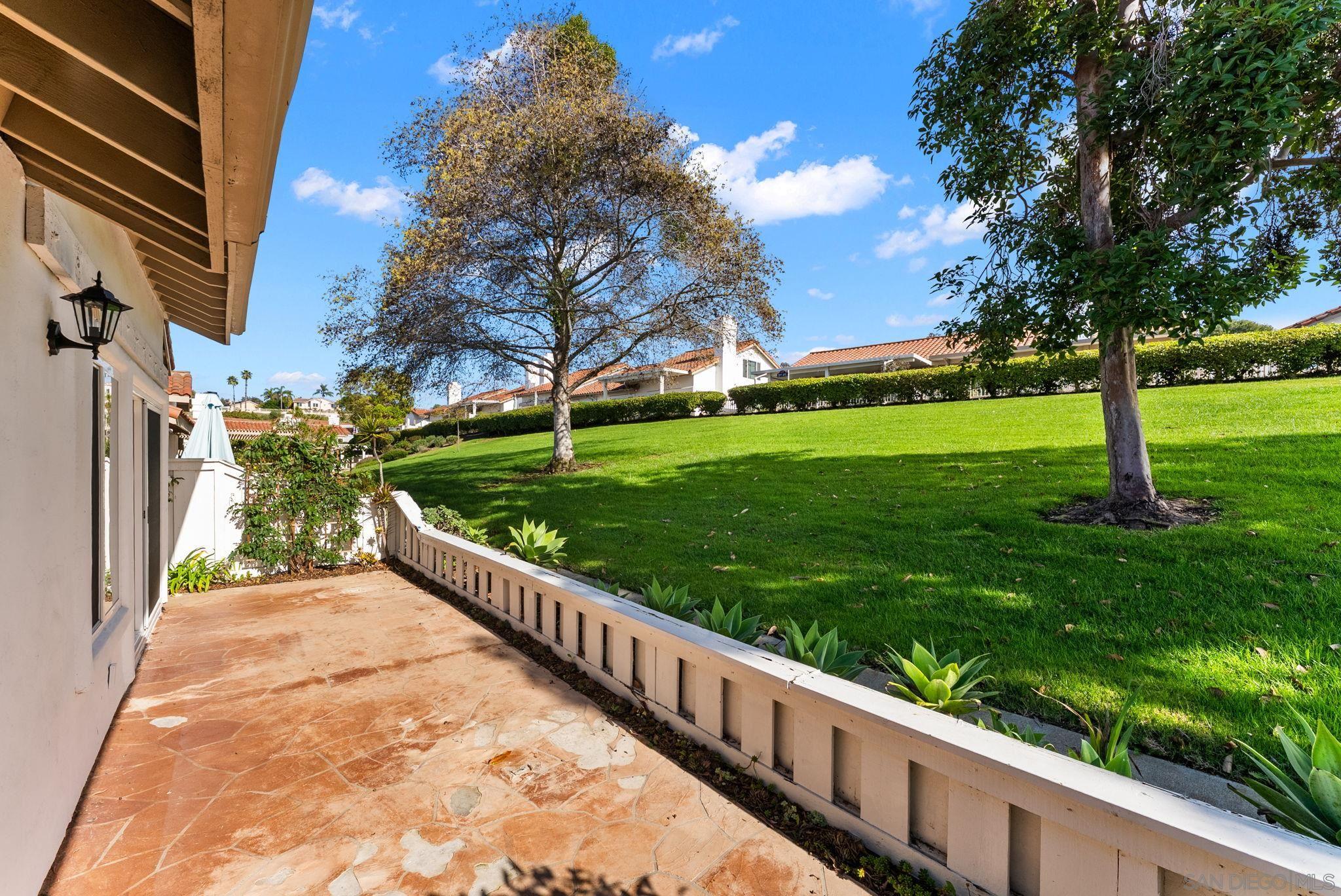 Detail Gallery Image 27 of 32 For 4676  Barcelona Way, Oceanside,  CA 92056 - 3 Beds | 2 Baths