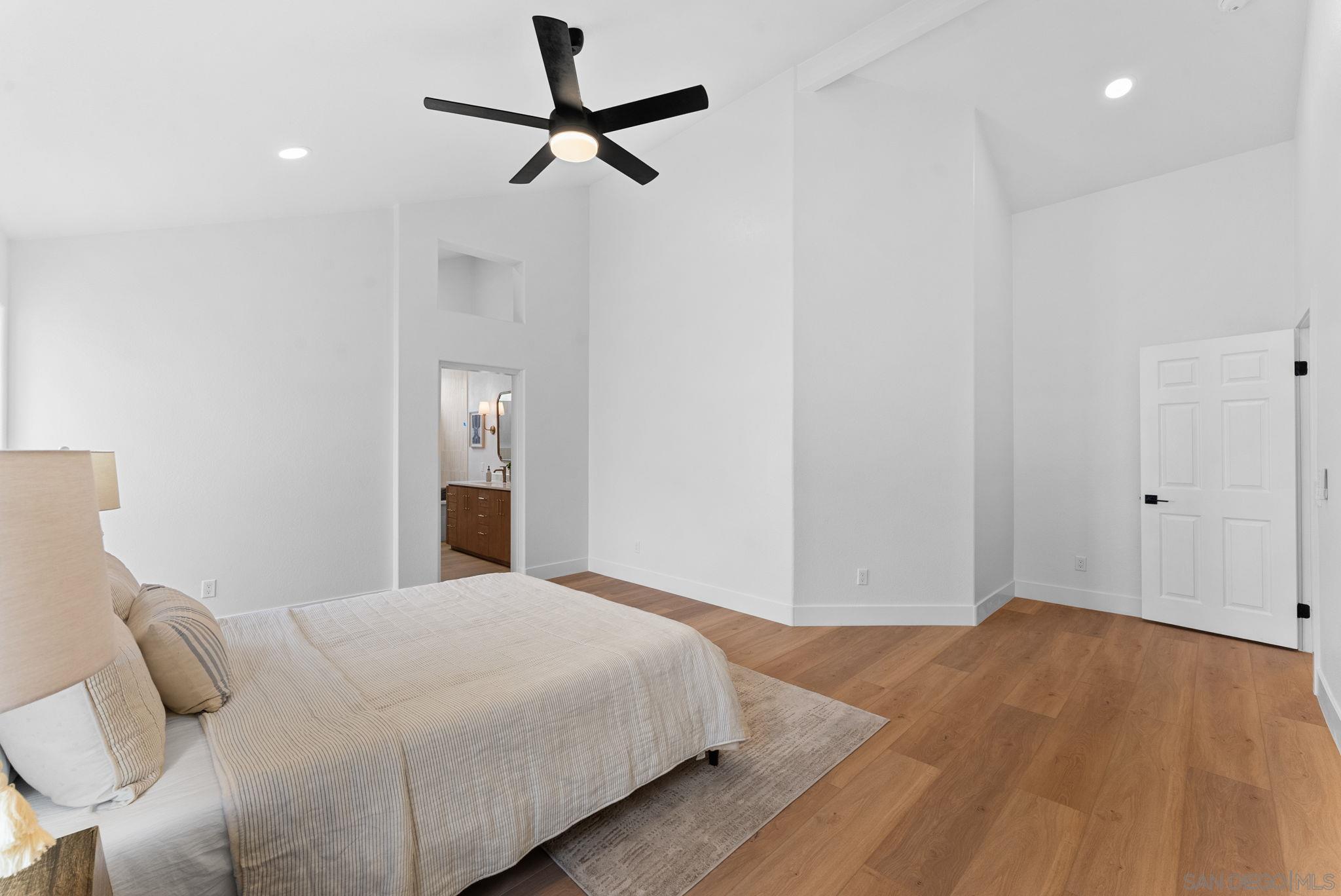 Detail Gallery Image 19 of 29 For 4695  Adra Way, Oceanside,  CA 92056 - 3 Beds | 2 Baths