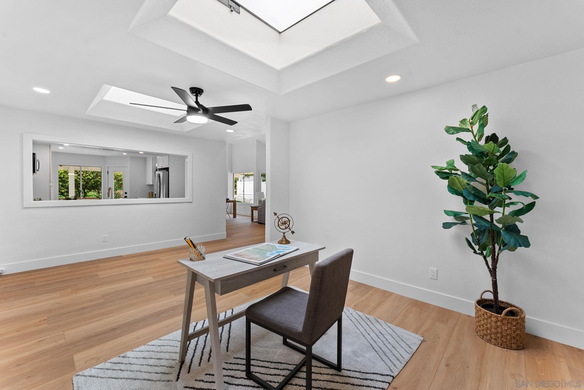 Detail Gallery Image 27 of 29 For 4695  Adra Way, Oceanside,  CA 92056 - 3 Beds | 2 Baths