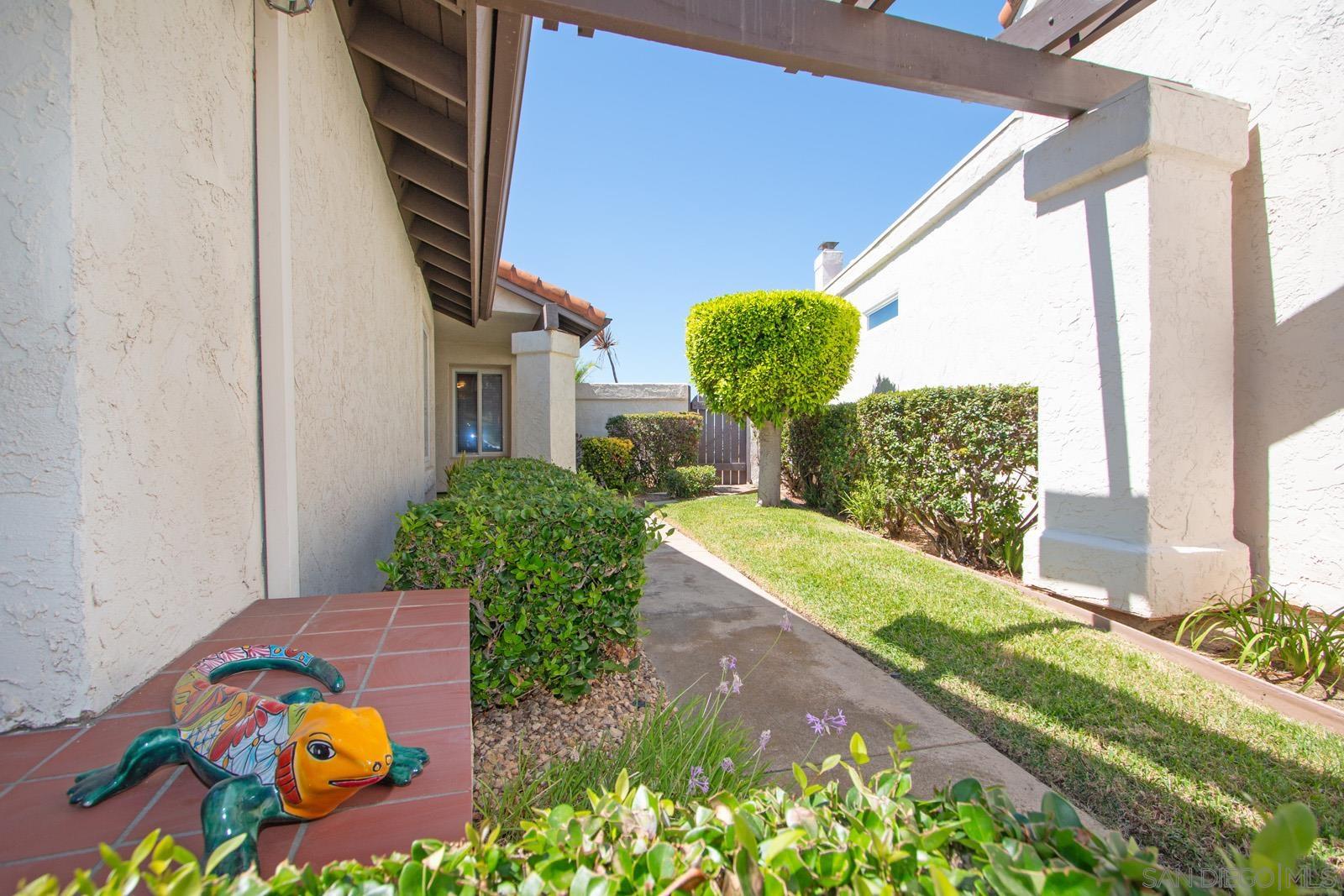 Detail Gallery Image 30 of 30 For 17762  Plaza Acosta, San Diego,  CA 92128 - 3 Beds | 2 Baths