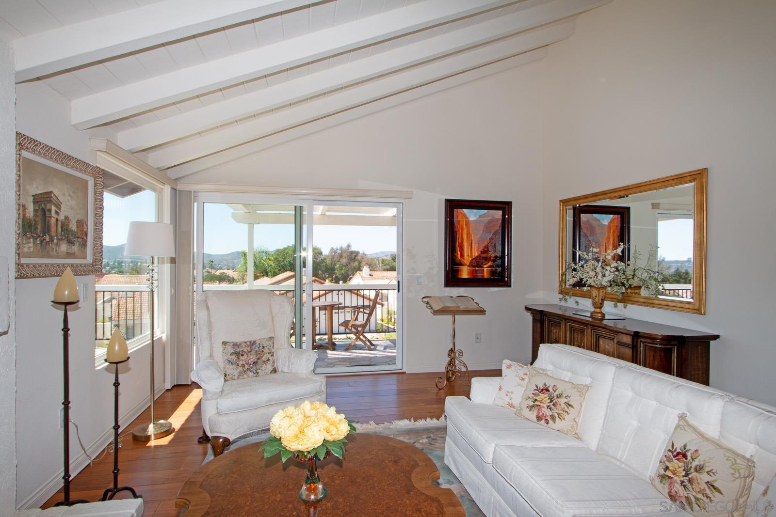 Detail Gallery Image 9 of 30 For 17762  Plaza Acosta, San Diego,  CA 92128 - 3 Beds | 2 Baths