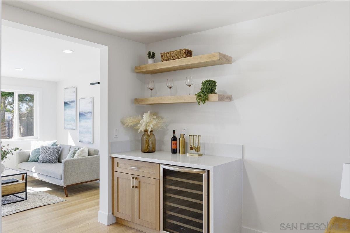 Detail Gallery Image 9 of 29 For 4410  Gila Ave, San Diego,  CA 92117 - 4 Beds | 2 Baths
