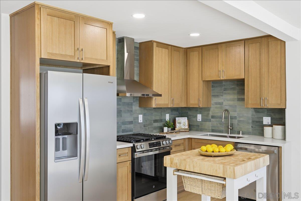 Detail Gallery Image 10 of 29 For 4410  Gila Ave, San Diego,  CA 92117 - 4 Beds | 2 Baths