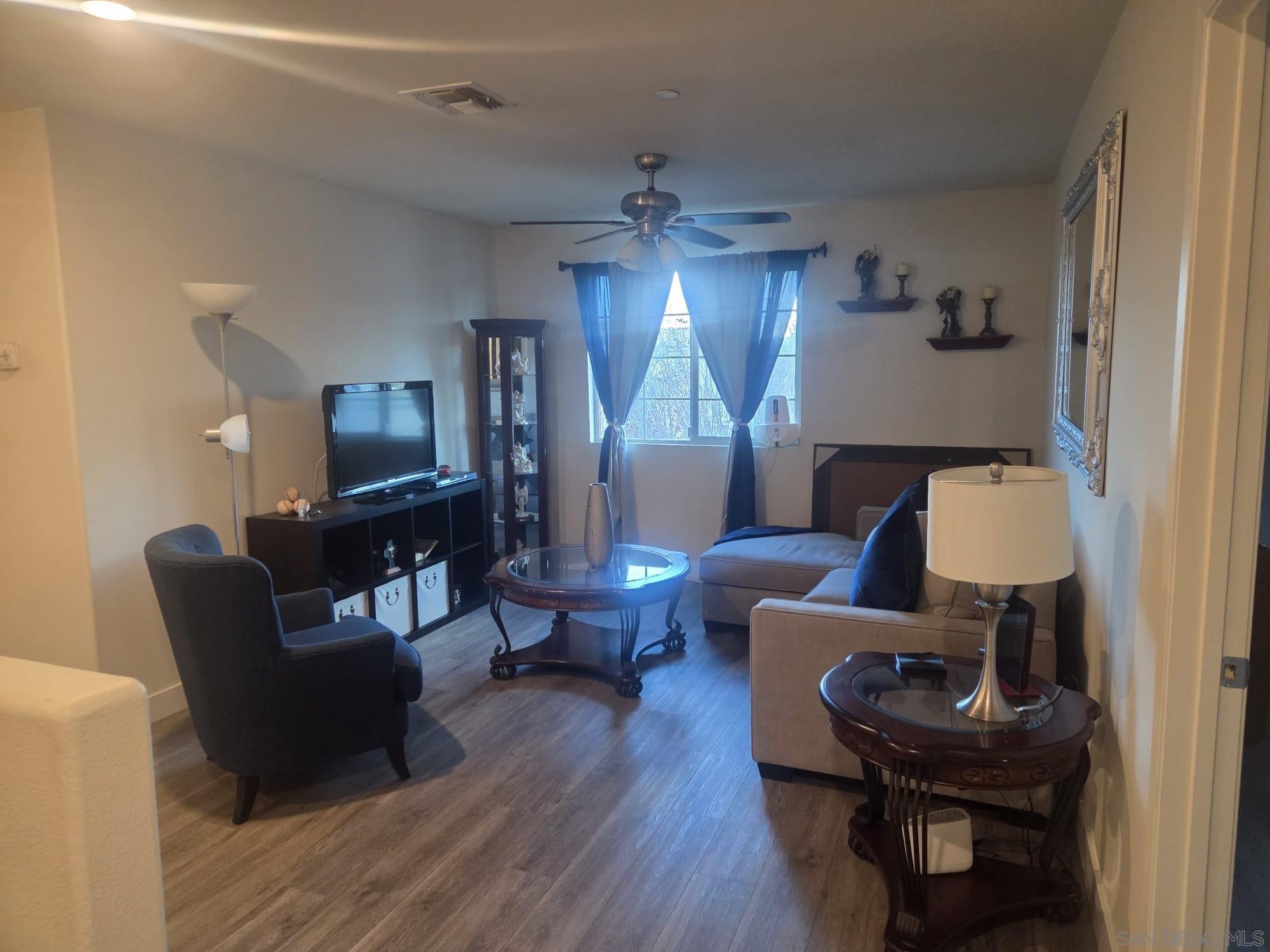 Detail Gallery Image 12 of 18 For 1173  Anza Ct, Perris,  CA 92571 - 5 Beds | 3 Baths