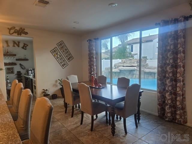 Detail Gallery Image 4 of 18 For 1173  Anza Ct, Perris,  CA 92571 - 5 Beds | 3 Baths