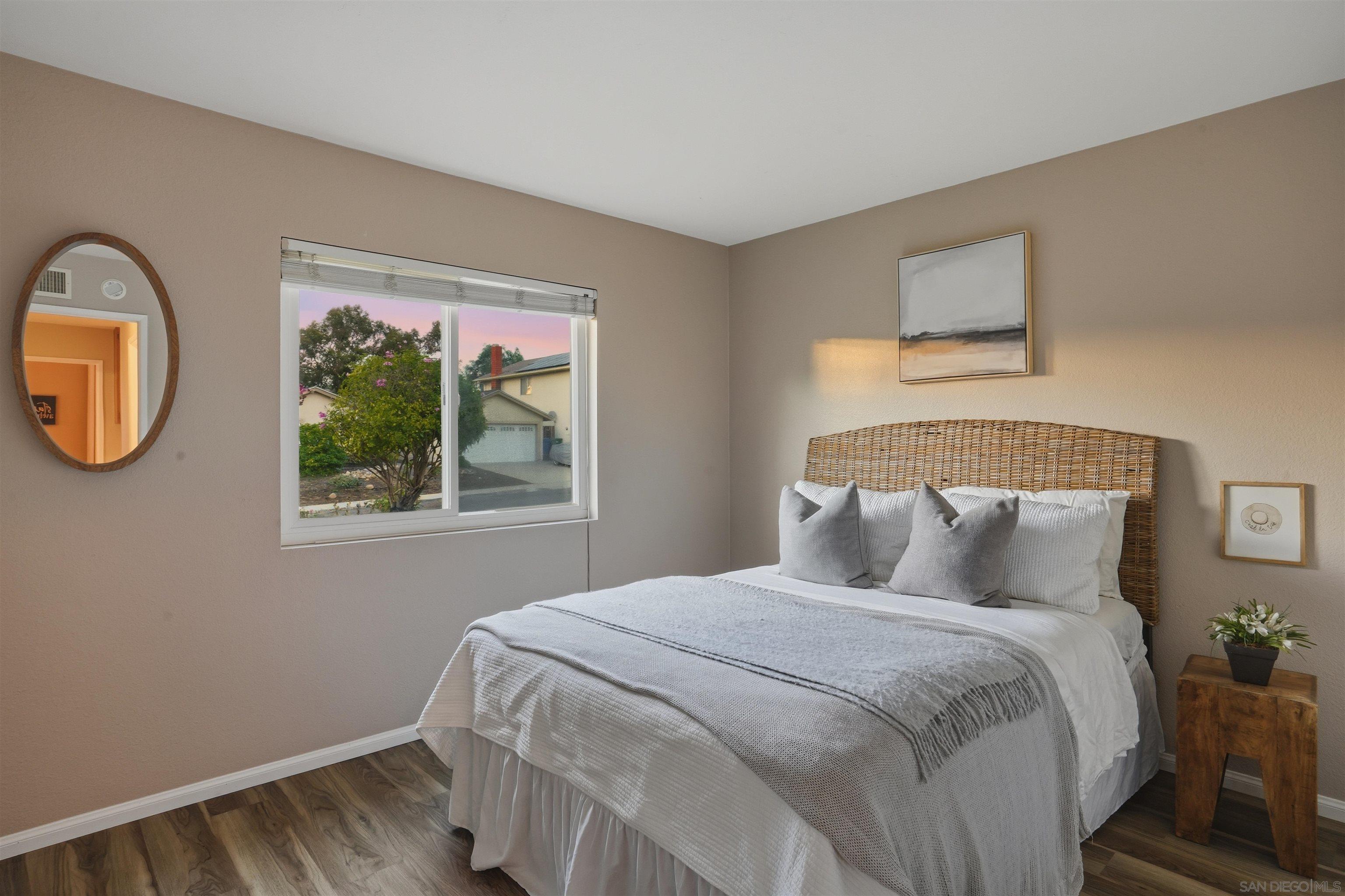 Detail Gallery Image 20 of 26 For 10523  Strathmore Dr, Santee,  CA 92071 - 4 Beds | 2 Baths