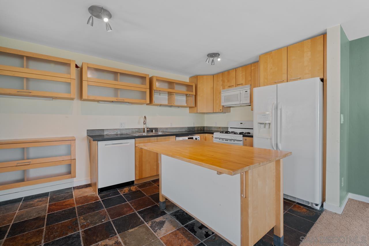 Detail Gallery Image 7 of 22 For 4165 1/2  Mississippi St, San Diego,  CA 92104 - 2 Beds | 1 Baths