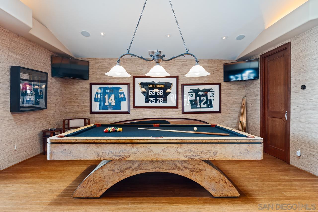 Detail Gallery Image 31 of 50 For 2741  Bayside Walk, San Diego,  CA 92109 - 3 Beds | 2/2 Baths