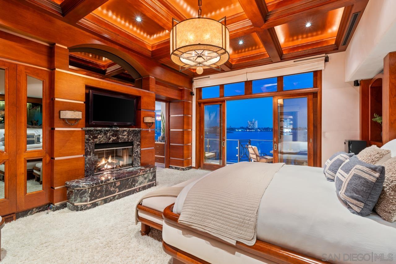 Detail Gallery Image 35 of 50 For 2741  Bayside Walk, San Diego,  CA 92109 - 3 Beds | 2/2 Baths