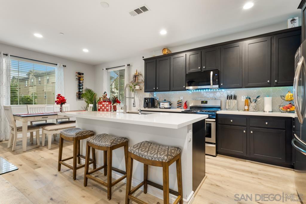 Detail Gallery Image 3 of 29 For 1604  San Ferdinand, San Diego,  CA 92154 - 3 Beds | 2/2 Baths