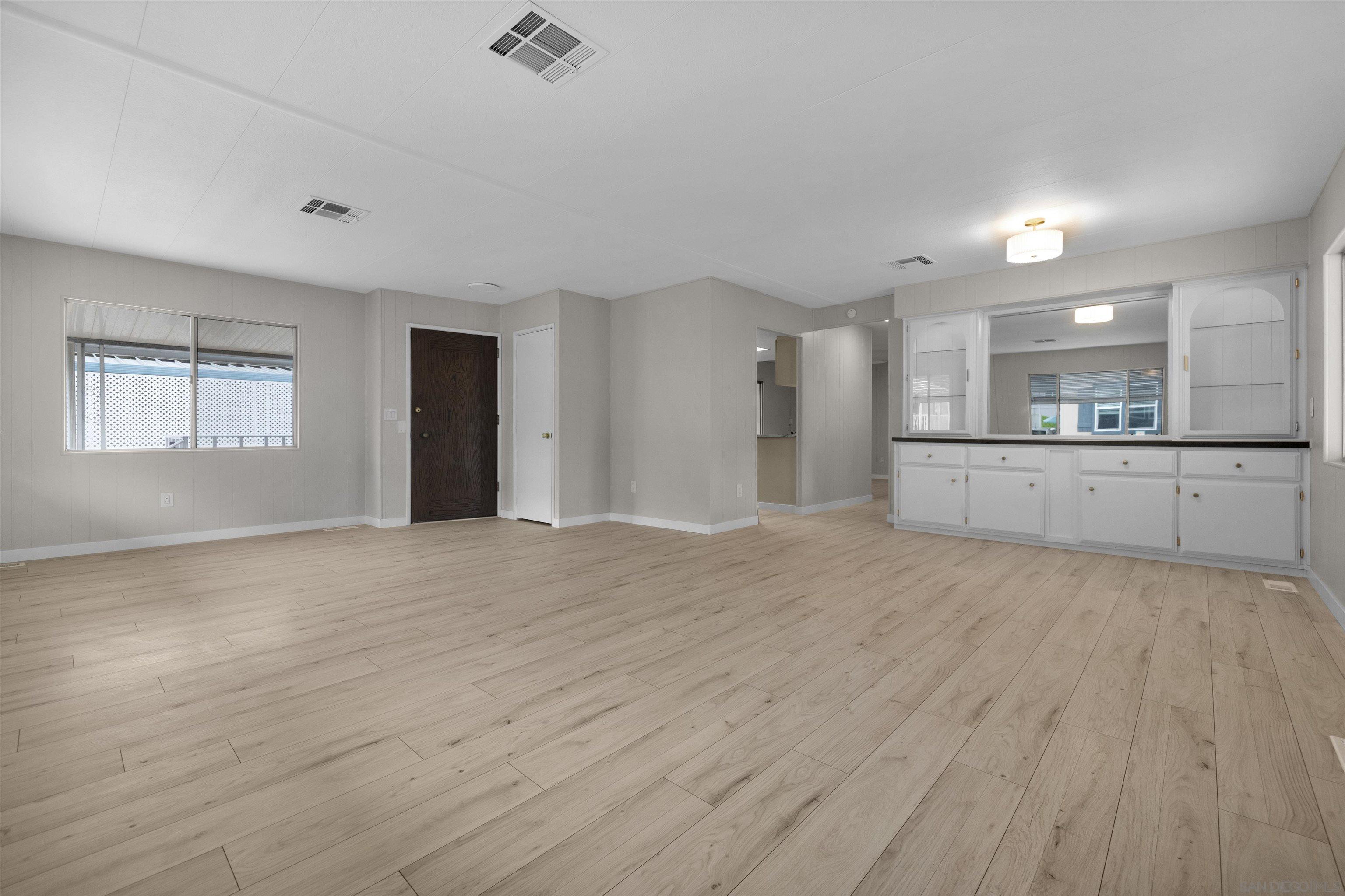 Detail Gallery Image 11 of 28 For 1440 S Orange Ave  105, El Cajon,  CA 92020 - 2 Beds | 2 Baths