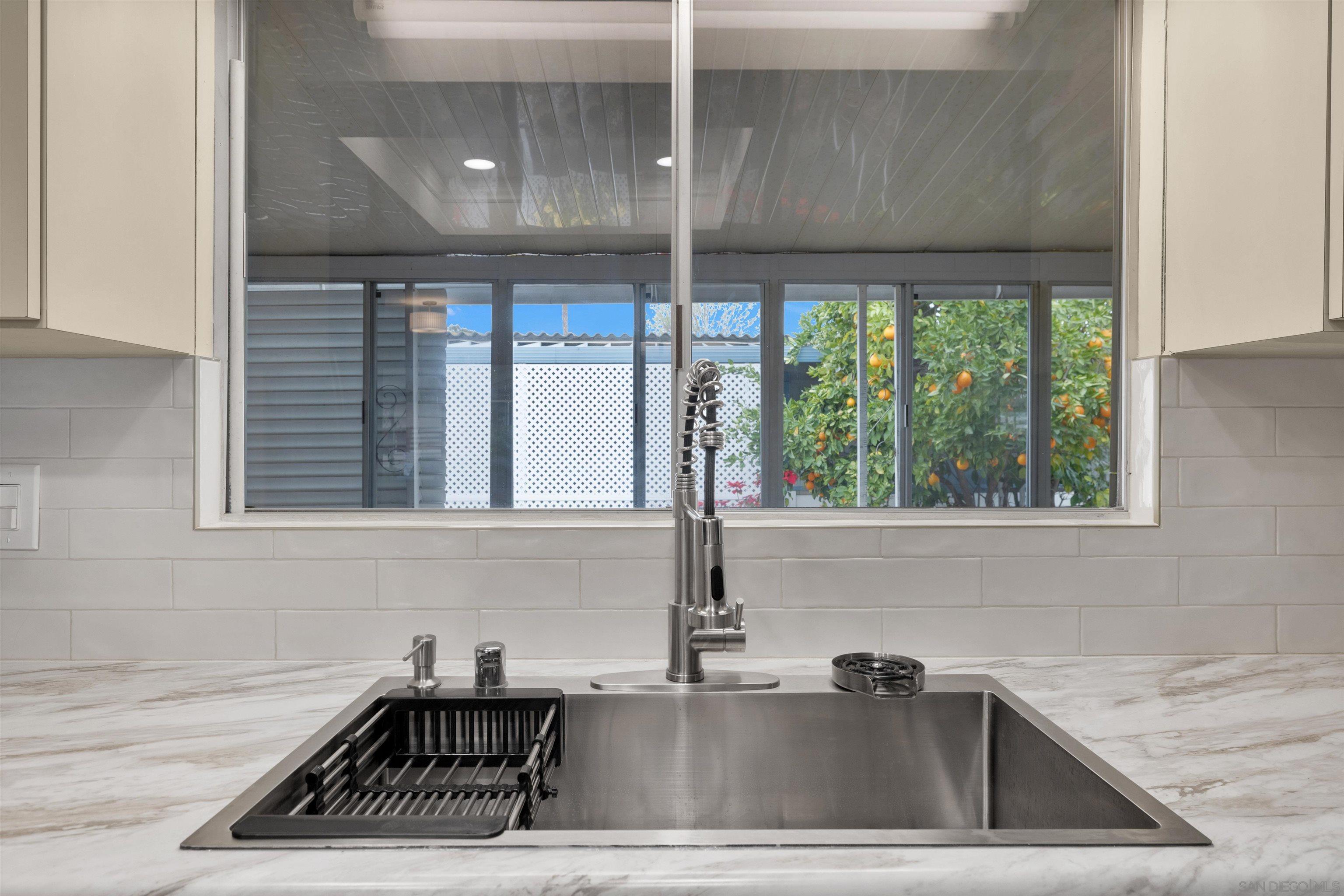 Detail Gallery Image 15 of 28 For 1440 S Orange Ave  105, El Cajon,  CA 92020 - 2 Beds | 2 Baths